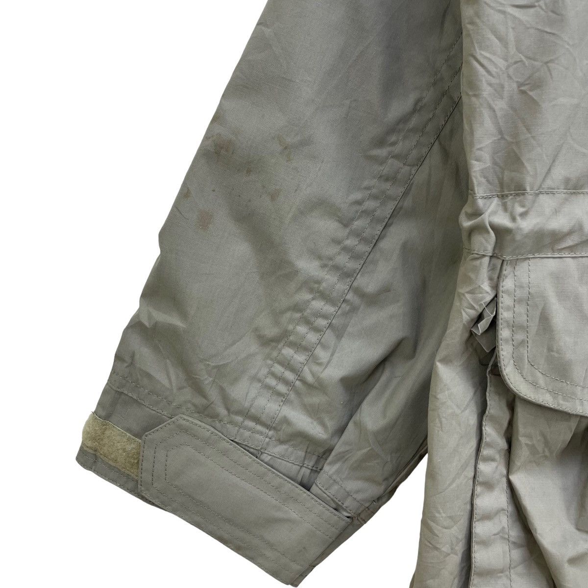 Jack Wolfskin Vintage Jack Wolfskin Two Tone Jacket Size US L / EU 52-54 / 3 - 4 Thumbnail