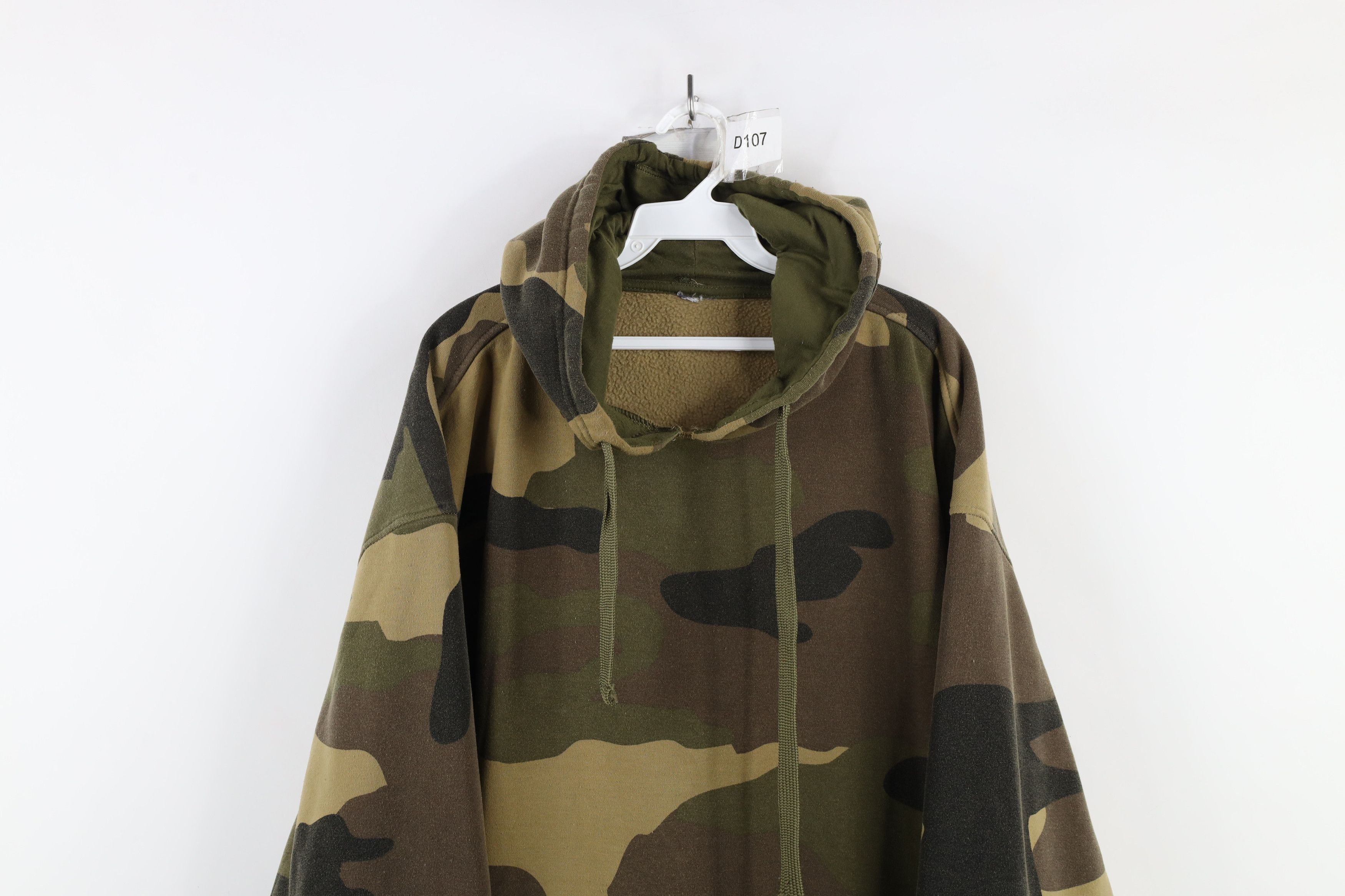 Vintage Vintage 90s Streetwear Heavy Camouflage Hoodie Sweatshirt Size US XXL / EU 58 / 5 - 2 Thumbnail