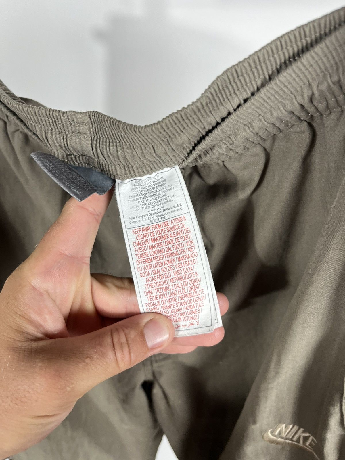 Nike Nike Distressed Cargo Long Shorts Olive Green Size L Size US 34 / EU 50 - 10 Thumbnail