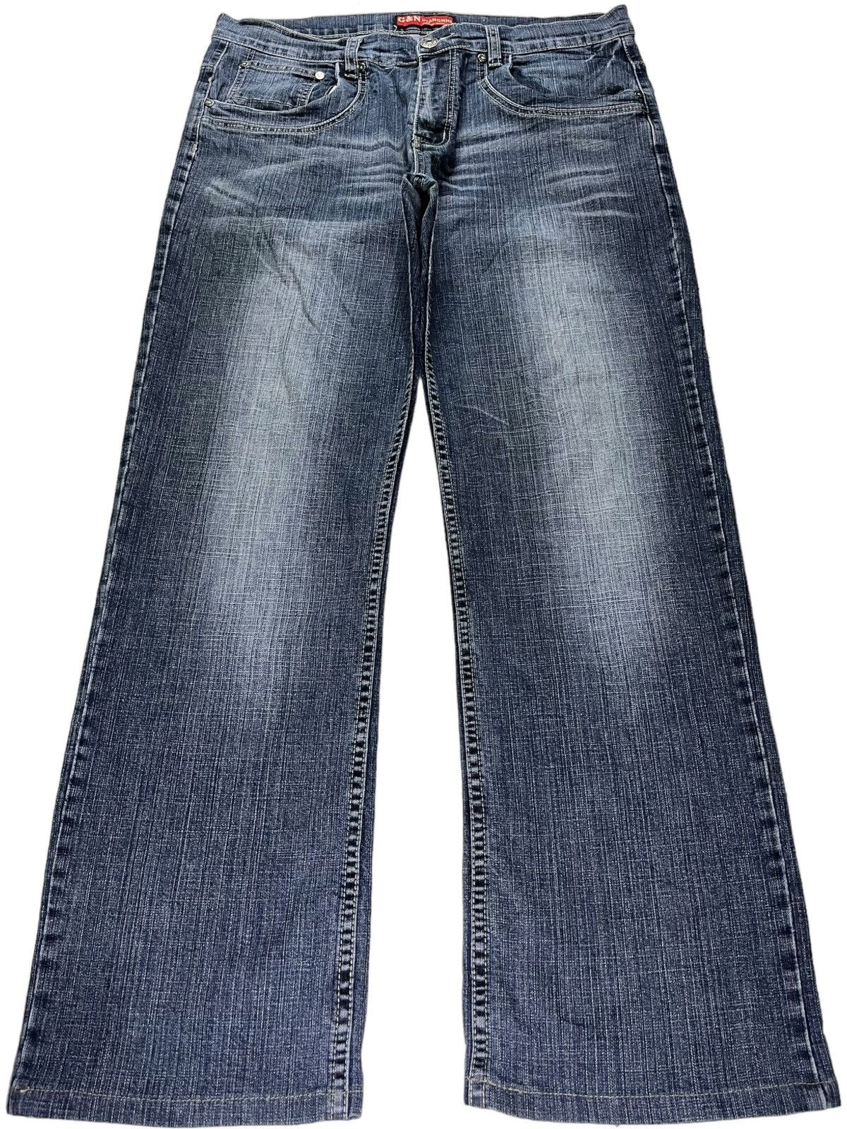 Japanese Brand Vintage Japanese Brand Faded Blue Wash Baggy Jeans Size US 36 / EU 52 - 1 Thumbnail