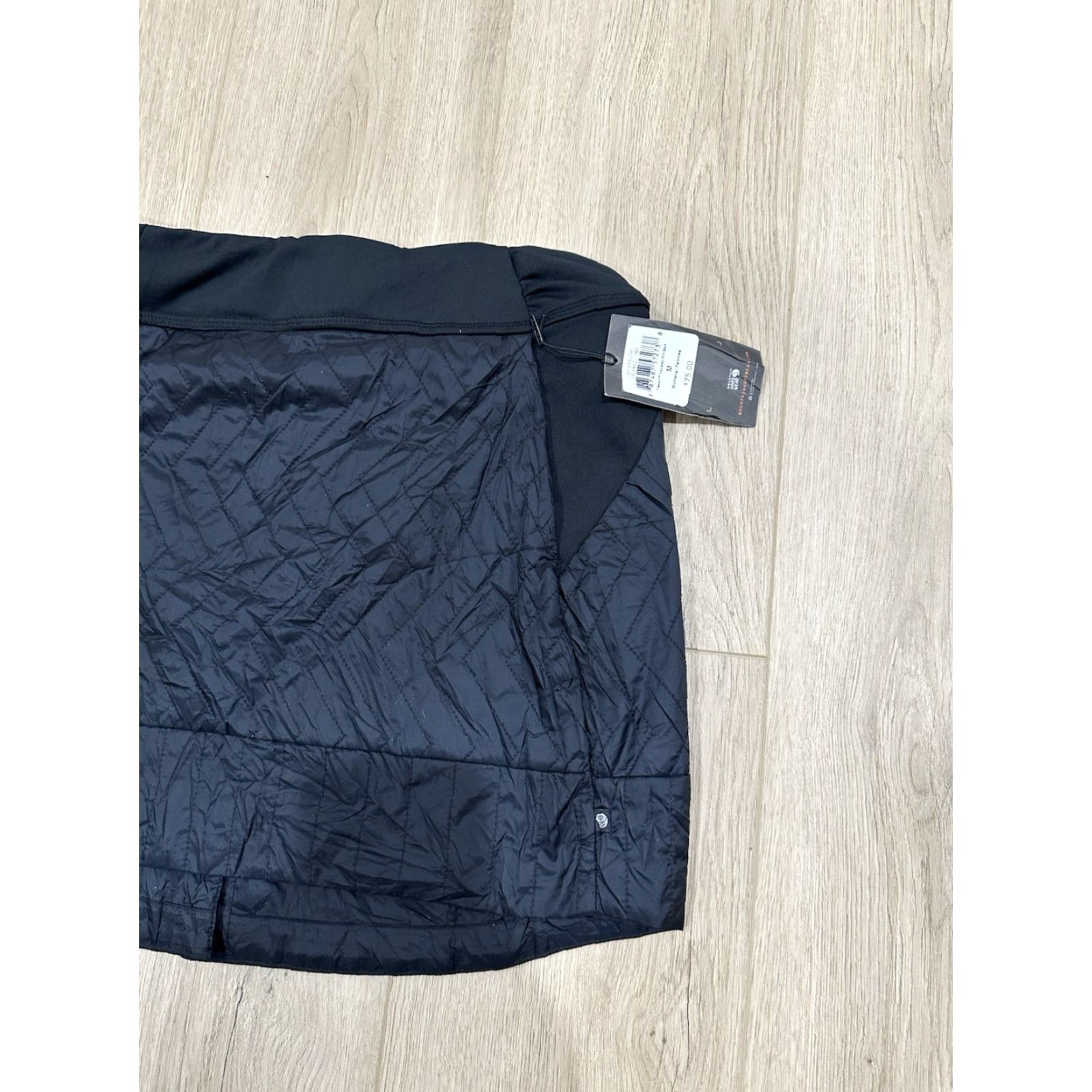 Mountain Hardwear VINTAGE? Wait item is NWT Mountain HardWear Trekkin M Black Insulated Quilted Mini Skirt Snow OL6862 Size 32" / US 10 / IT 46 - 2 Thumbnail