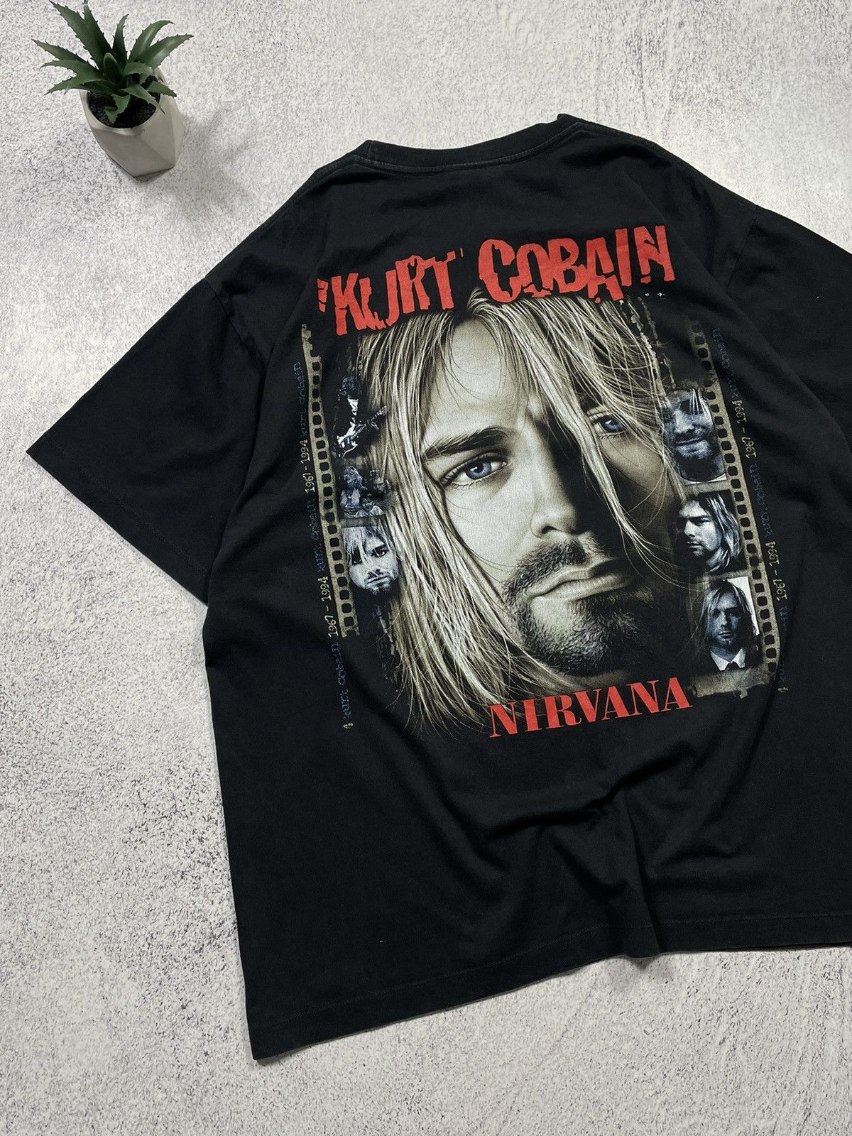 Band Tees × Nirvana × Vintage Vintage 90’s Nirvana Kurt Cobain 1967-1994 T-shirt Size US XL / EU 56 / 4 - 9 Thumbnail