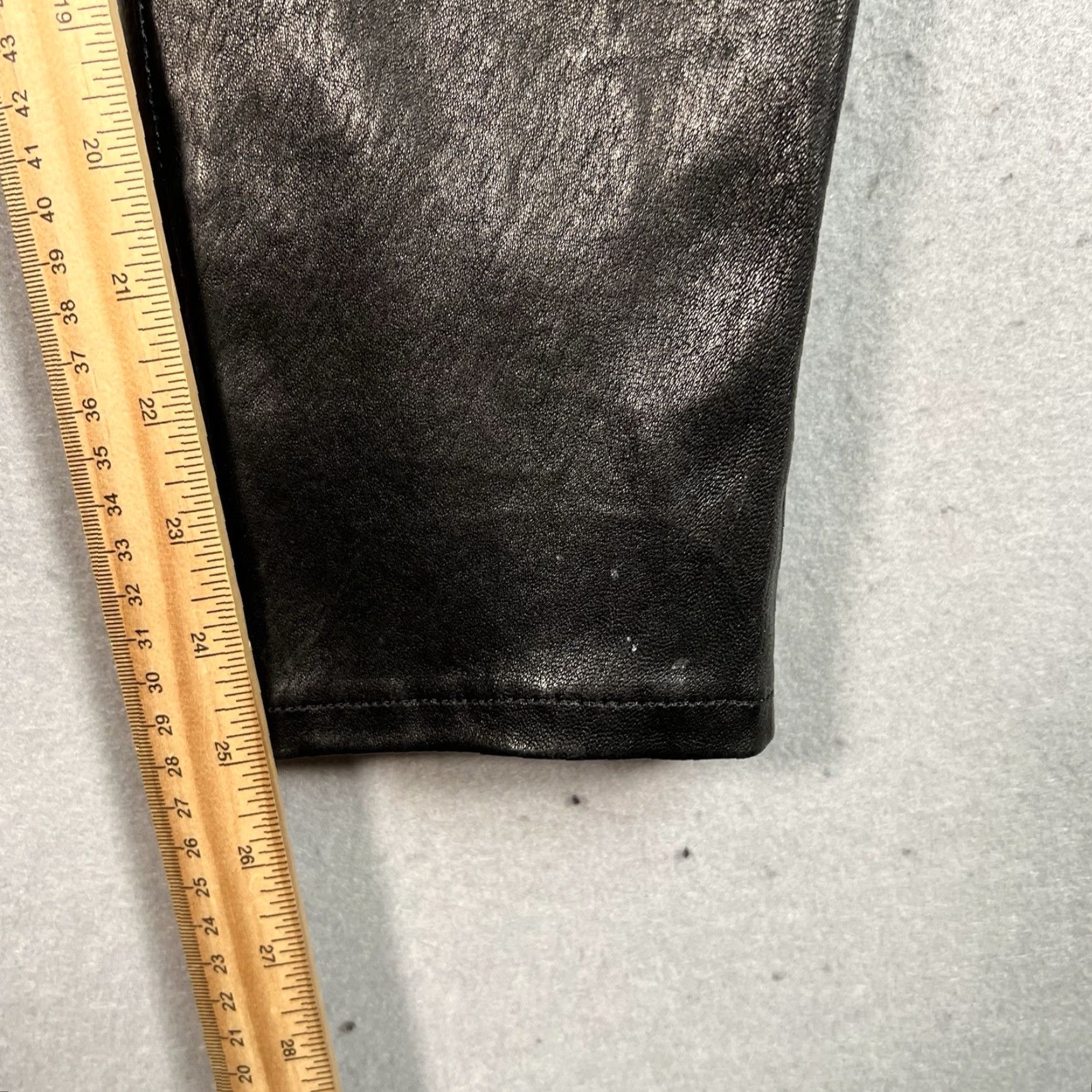J Brand VINTAGE J Brand High Rise 100% Lamb Leather Straight Leg Crop Pants Black Size 26 Womens Size 26" / US 2 / IT 38 - 5 Thumbnail