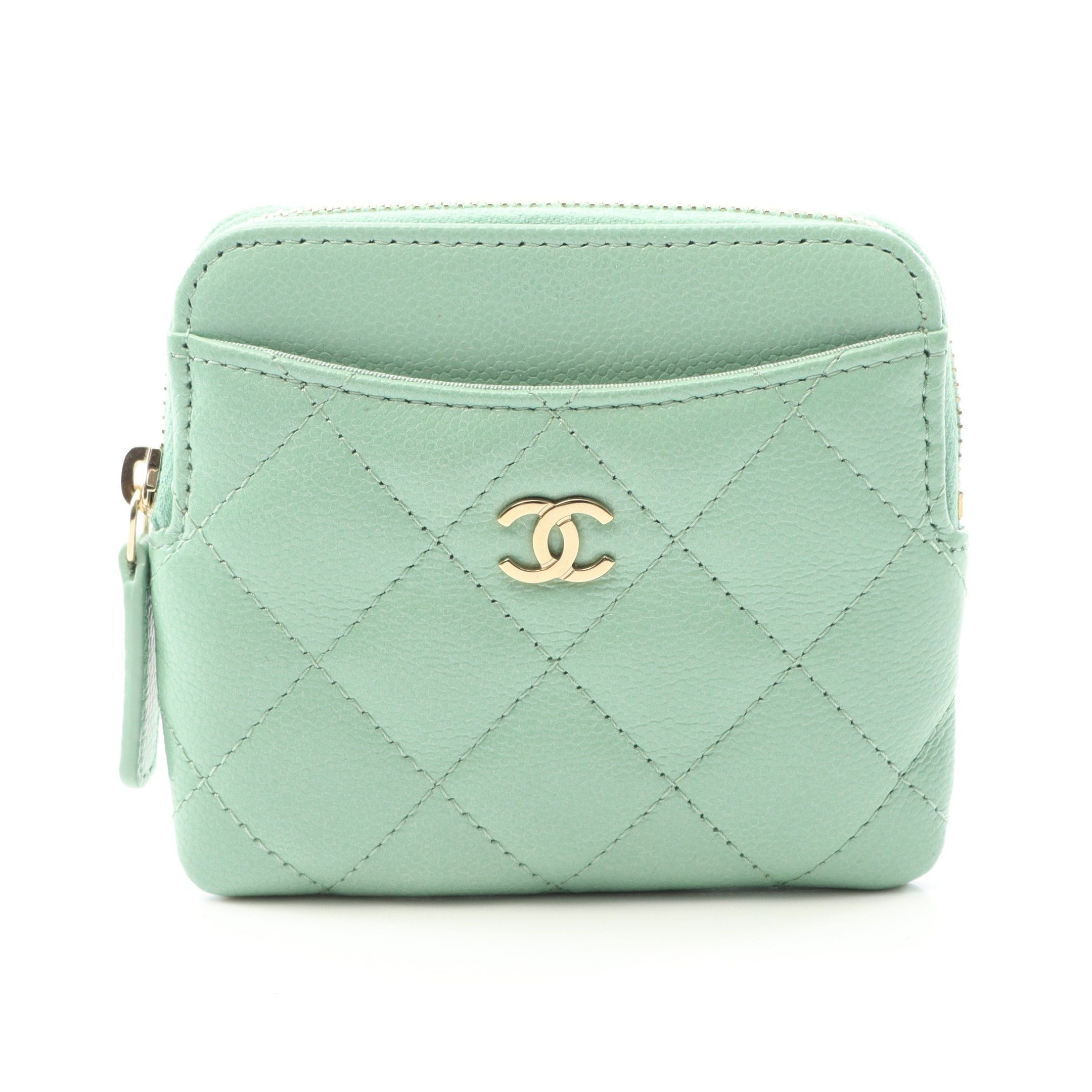 Chanel Chanel Matelasse Card Case Coin Purse Caviar Skin Light Green Gold Hardware Size ONE SIZE - 1 Thumbnail
