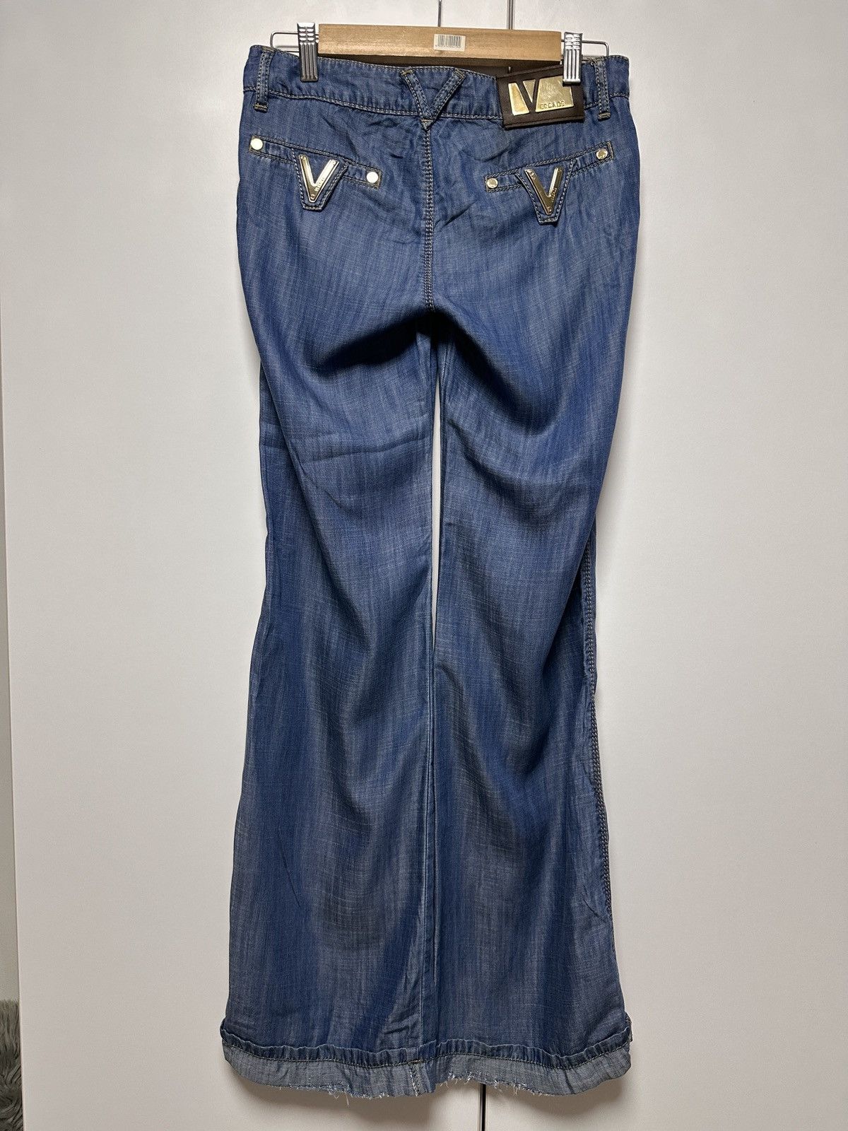 Versace Versace jeans women luxury RARE vintage metal logo Size 26" / US 2 / IT 38 - 7 Thumbnail