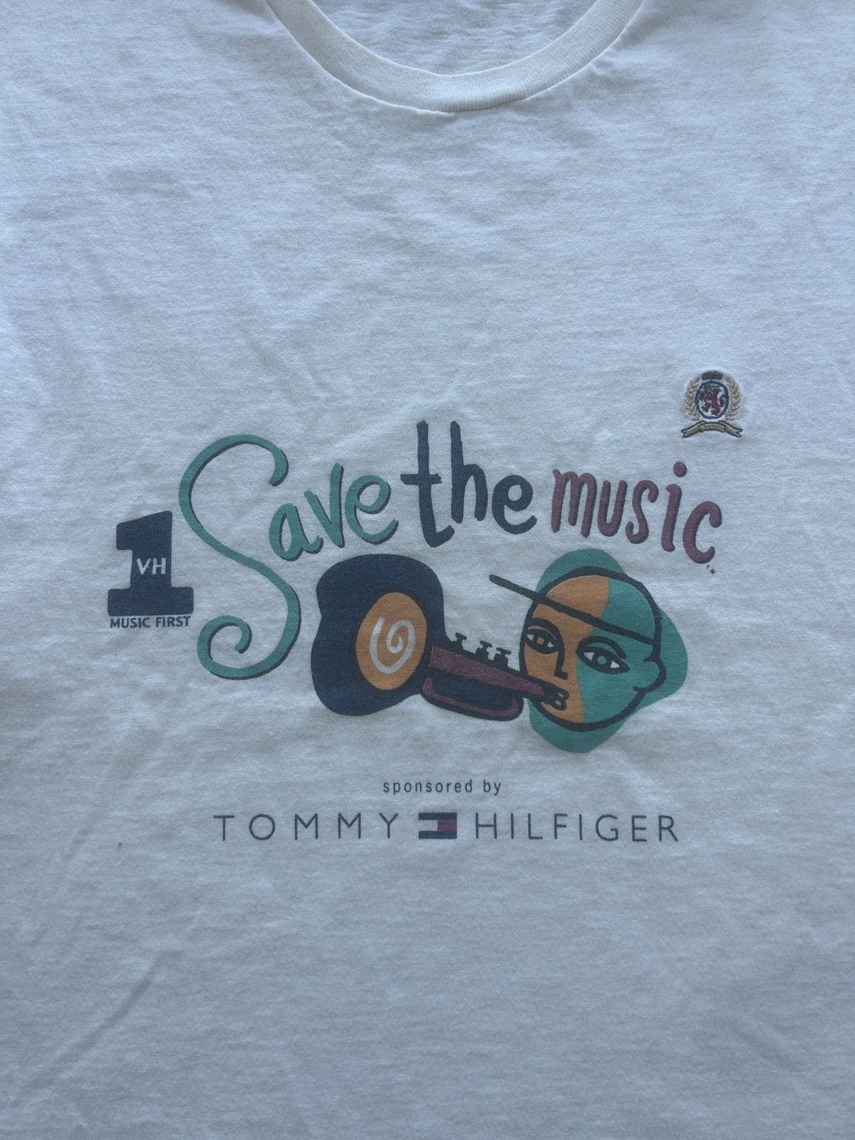Tommy Hilfiger × Vintage Vintage 90s Tommy Hilfiger Save The Music Graphic Tee Size US L / EU 52-54 / 3 - 2 Thumbnail