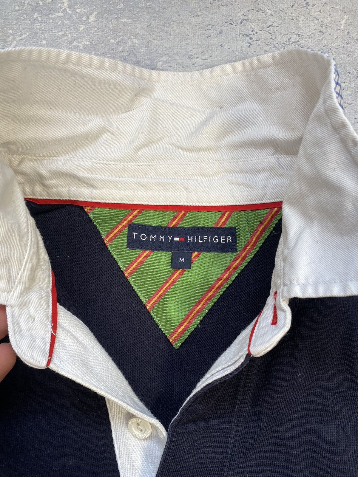 Tommy Hilfiger × Vintage Tommy Hilfiger Men’s Sweatshirt with Big Logo Size US M / EU 48-50 / 2 - 9 Thumbnail