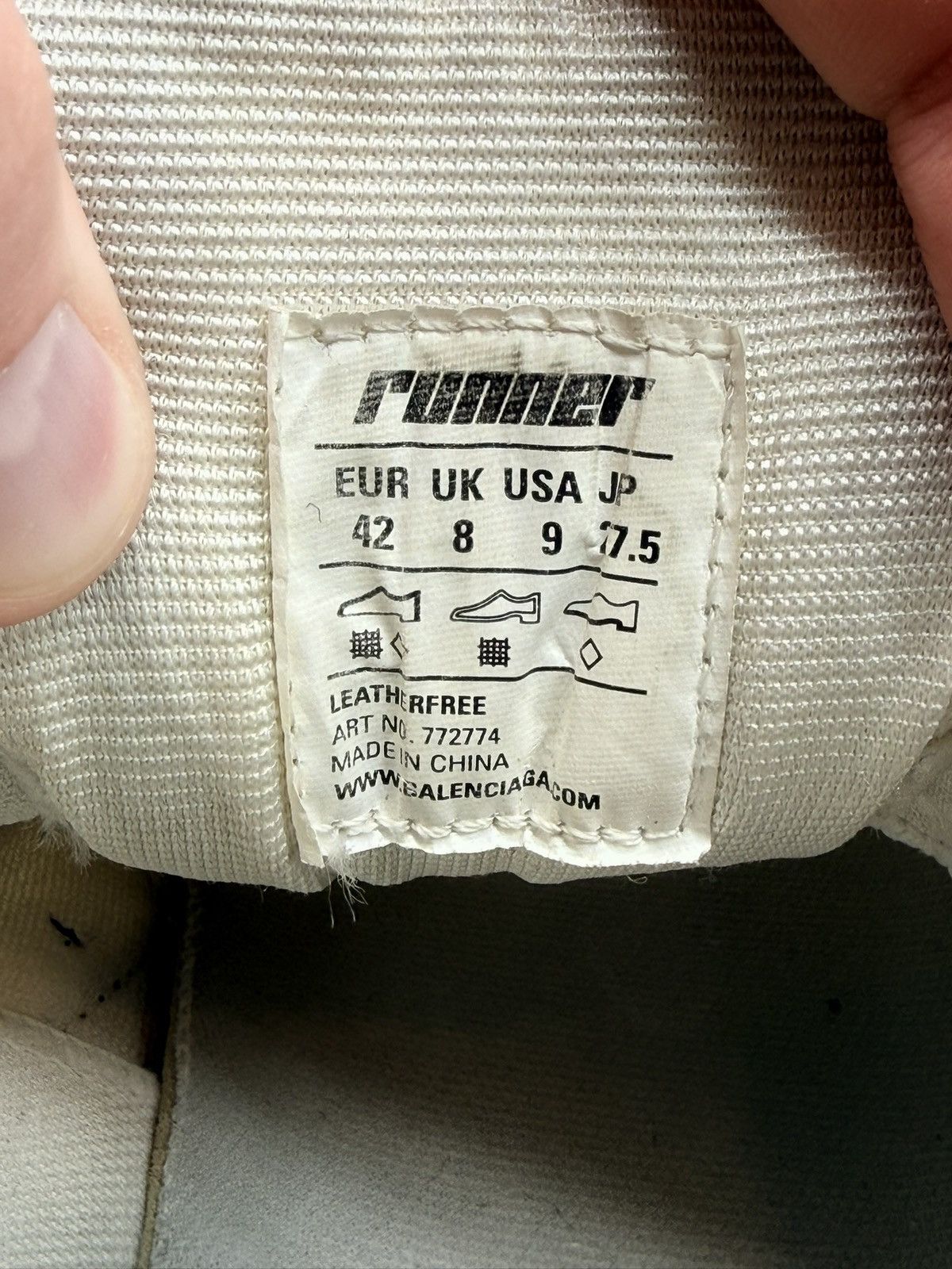 Balenciaga Size 9 - Balenciaga Runner Sneaker White Black Size US 9 / EU 42 - 7 Thumbnail