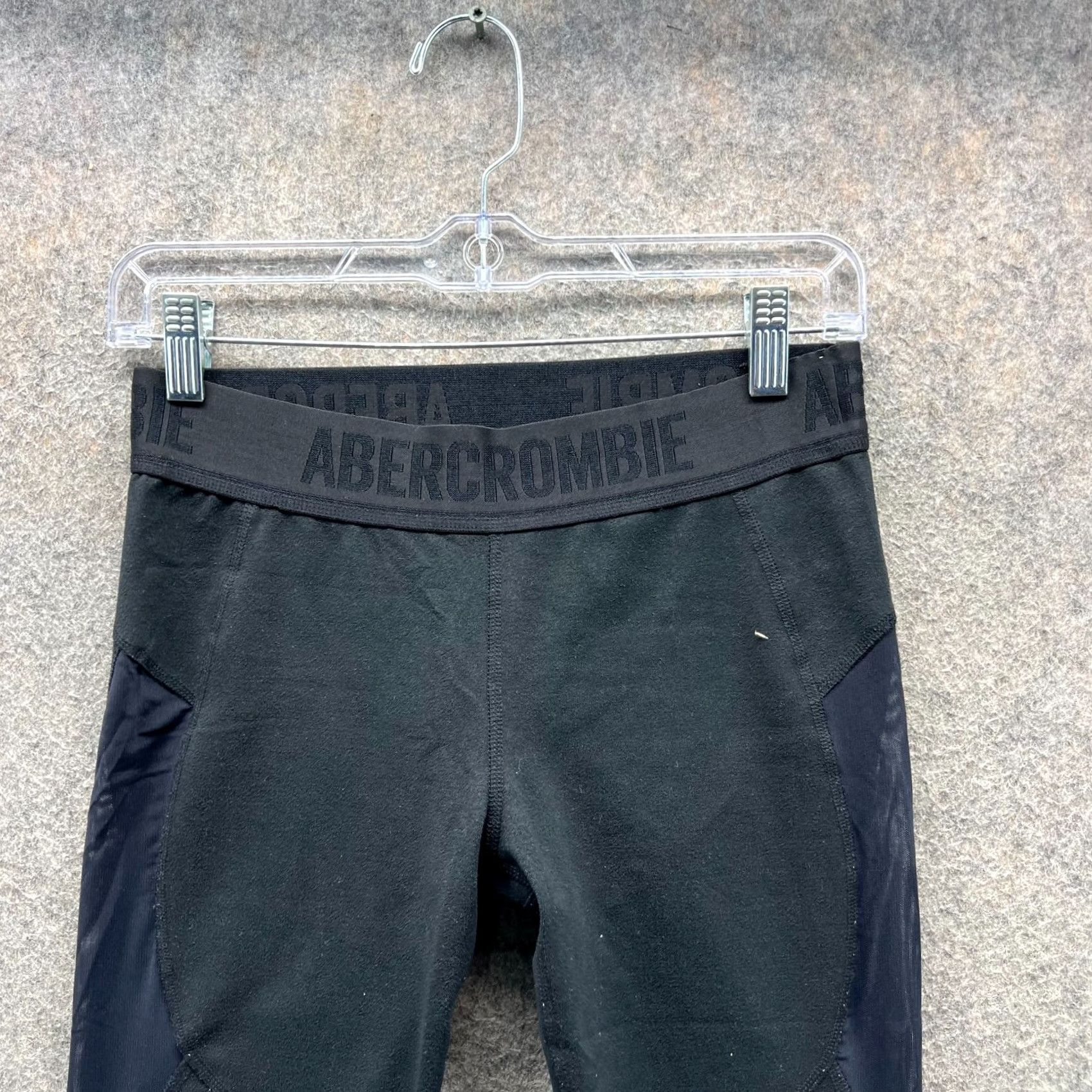 Abercrombie & Fitch VINTAGE Abercrombie & Fitch Pants Womens Small Black Leggings Athletic Cropped Gym Yoga Size 28" / US 6 / IT 42 - 6 Thumbnail