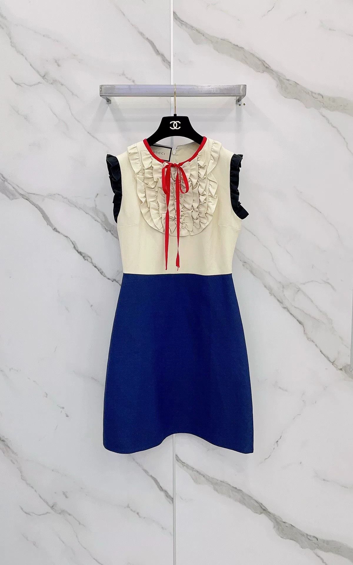 Gucci Gucci Ruffle Red Strap Colorblock Dress Size S / US 4 / IT 40 - 1 Thumbnail