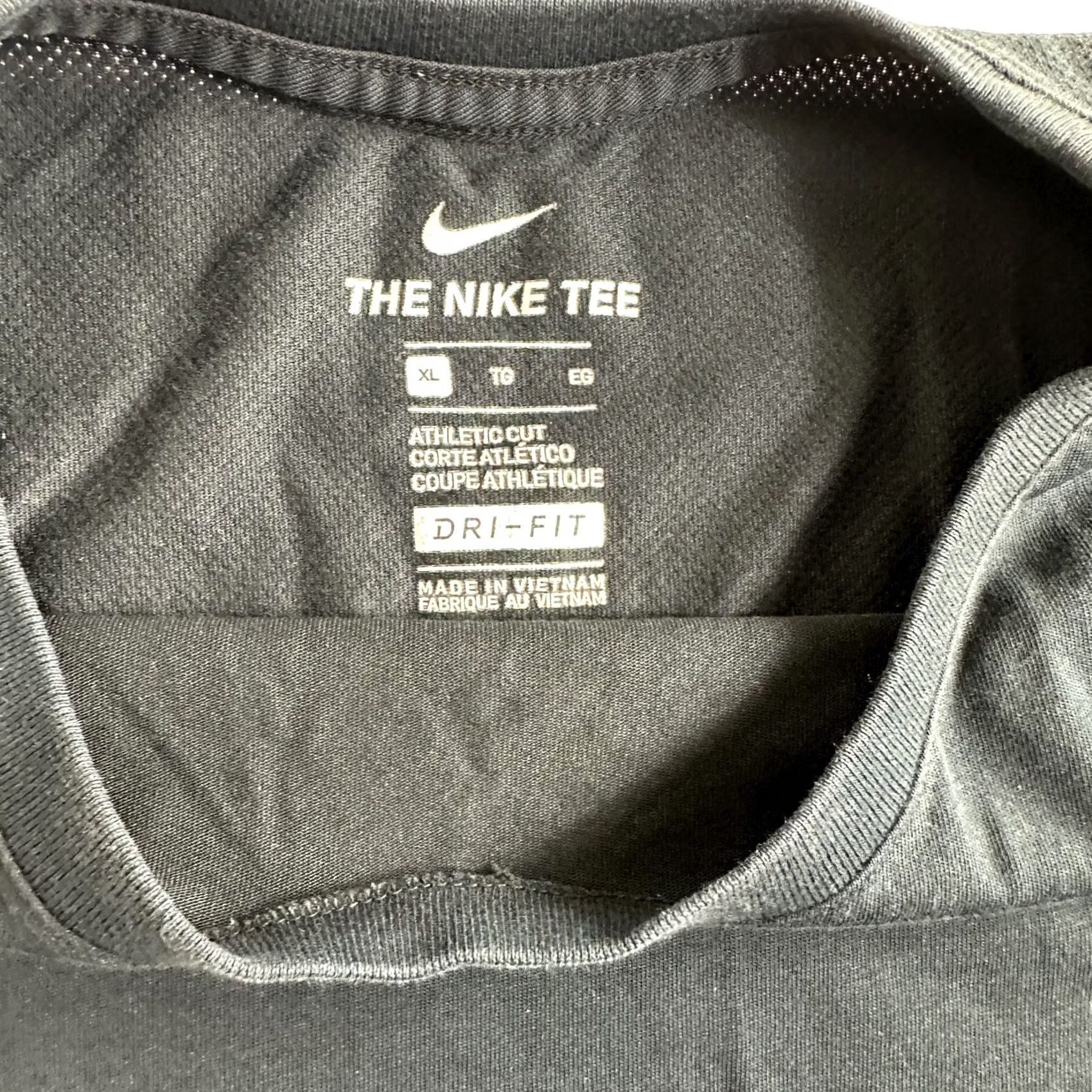 Nike Nike Tee Running Swoosh Shirt Adult Mens XL Black Casual Active Regular T-Shirt Short Sleeve Crew Neck Men Graphic Print All Seasons Size US XL / EU 56 / 4 - 5 Thumbnail