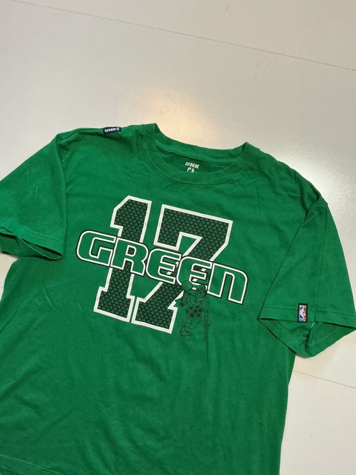 NBA NBA UNK Boston Celtics Green 17 NBA Championship ‘08 T-Shirt Size US XXL / EU 58 / 5 - 3 Thumbnail