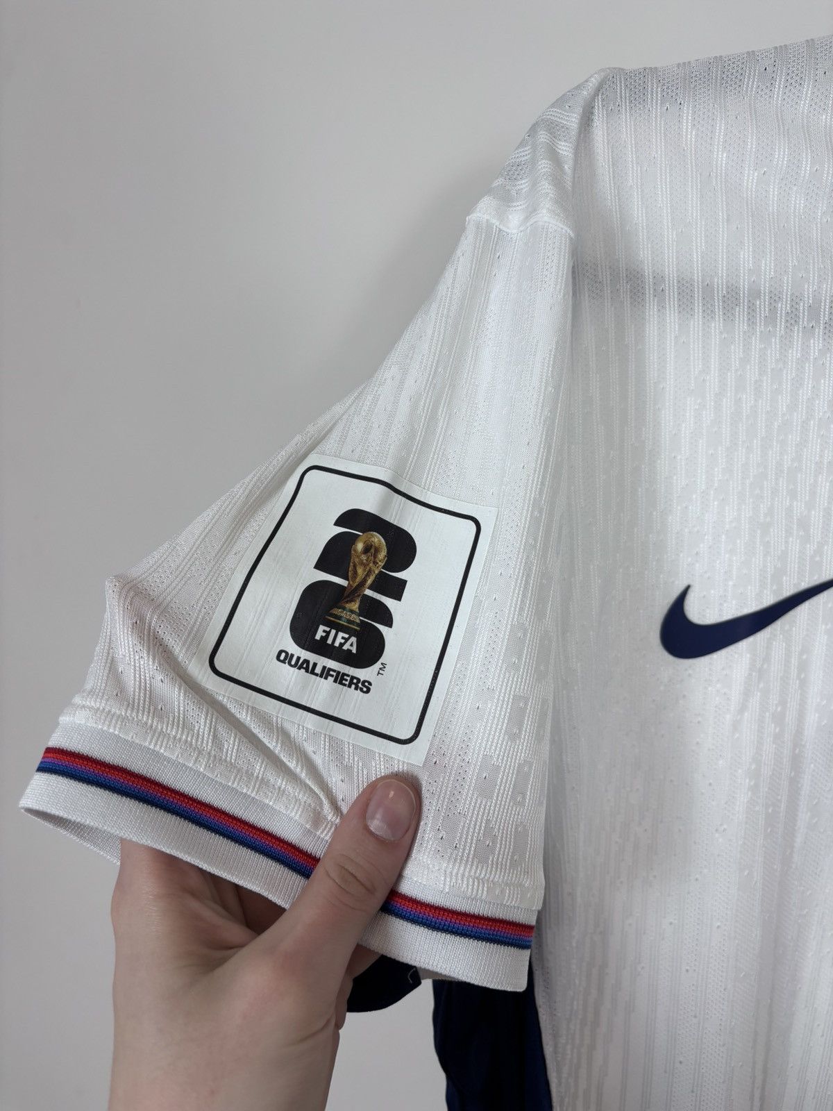 Nike Nike England 2024 Home Sterling #10 Football Soccer Jersey Size US S / EU 44-46 / 1 - 7 Thumbnail