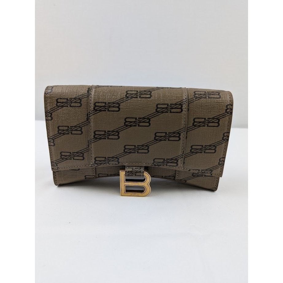 Balenciaga o1rshd1 Size: OS / BB Monogram Chain Shoulder Bag in Tan Size ONE SIZE - 8 Thumbnail