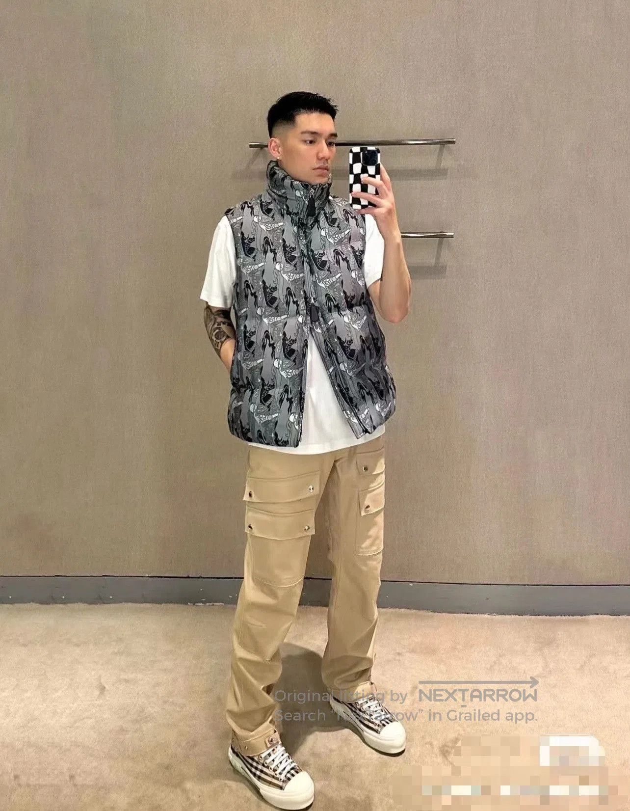 Burberry Burberry SS23 Geometric Zip Vest. Size US XS / EU 42 / 0 - 9 Thumbnail