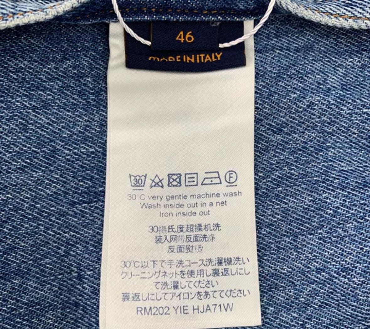 Louis Vuitton Louis Vuitton LV blue logo vintage lapel denim jacket Size US S / EU 44-46 / 1 - 14 Thumbnail