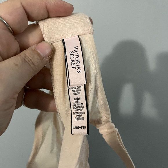 Victoria's Secret Victoria’s Secret VS Unlined Demi Bra size 38DD Size ONE SIZE - 2 Thumbnail