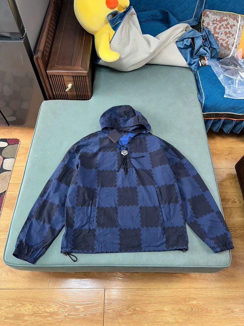 Louis Vuitton Louis Vuitton Checkerboard Submarine Jacket 2503-Nextarrow Size US L / EU 52-54 / 3 - 1 Thumbnail