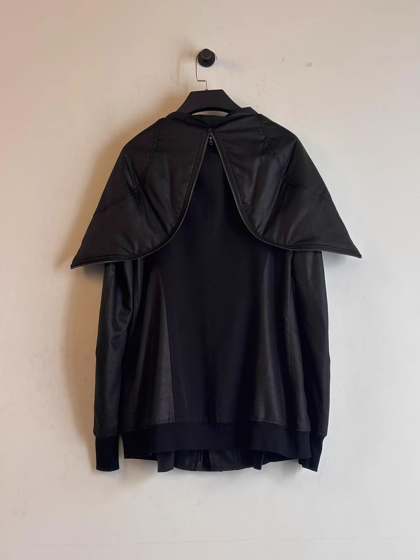 Julius Black Hooded Zip-Up Jacket Size S Size US S / EU 44-46 / 1 - 6 Thumbnail