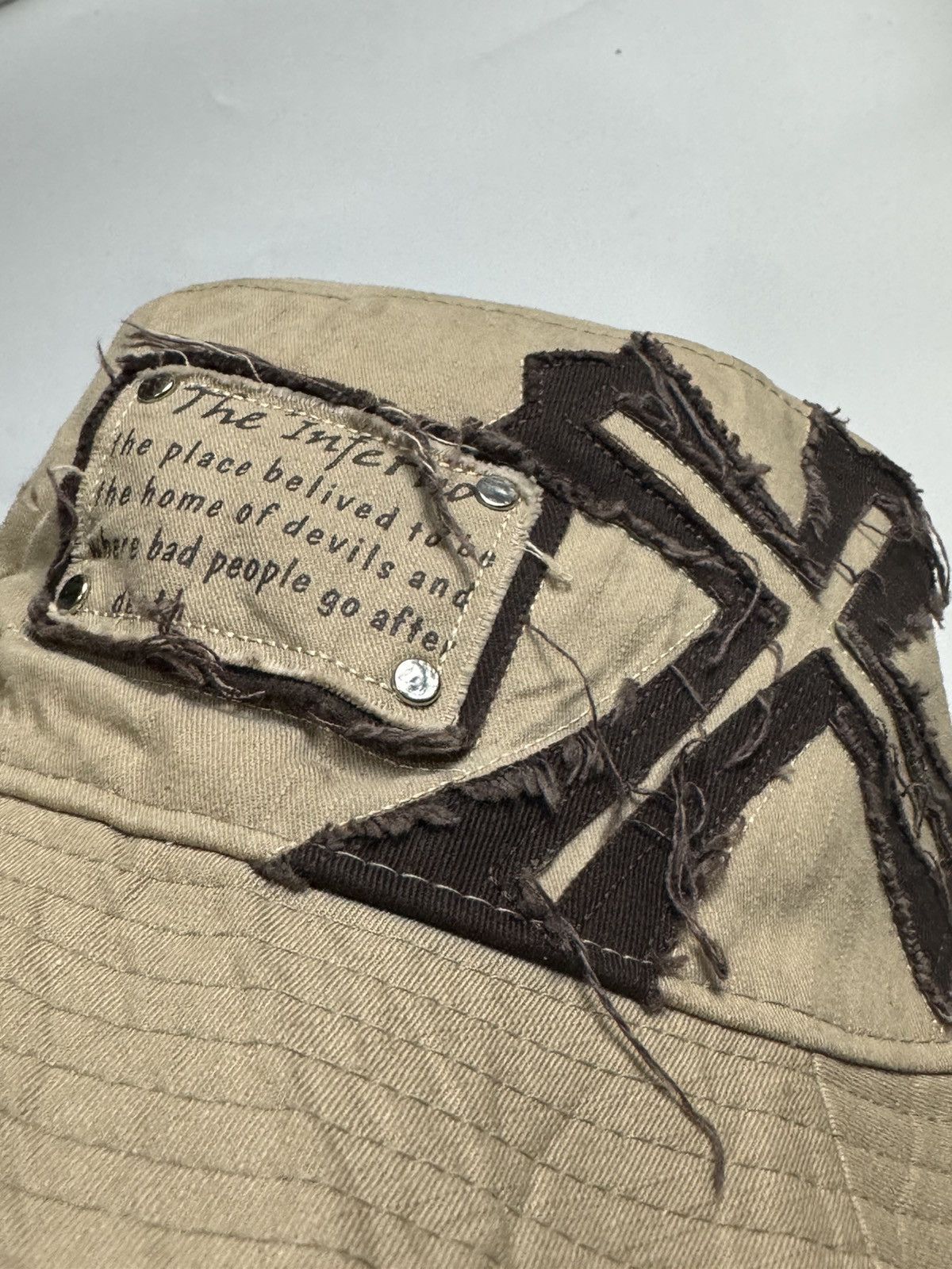 Hysteric Glamour Japanese Crosses Poem Bucket Hats ifsix lgb style Size ONE SIZE - 4 Thumbnail