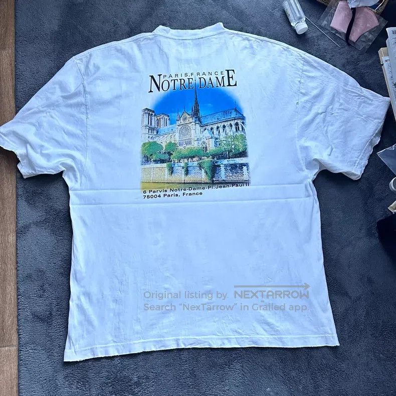 Balenciaga Balenciaga White Cathedral Castle Short Sleeve, Size M Size US M / EU 48-50 / 2 - 2 Thumbnail