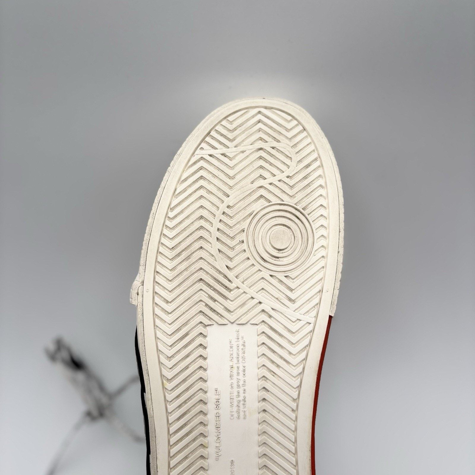Off-White Off-White Vulc Sneaker ' White ' | GREAT CONDITION! Size US 7 / EU 40 - 11 Thumbnail