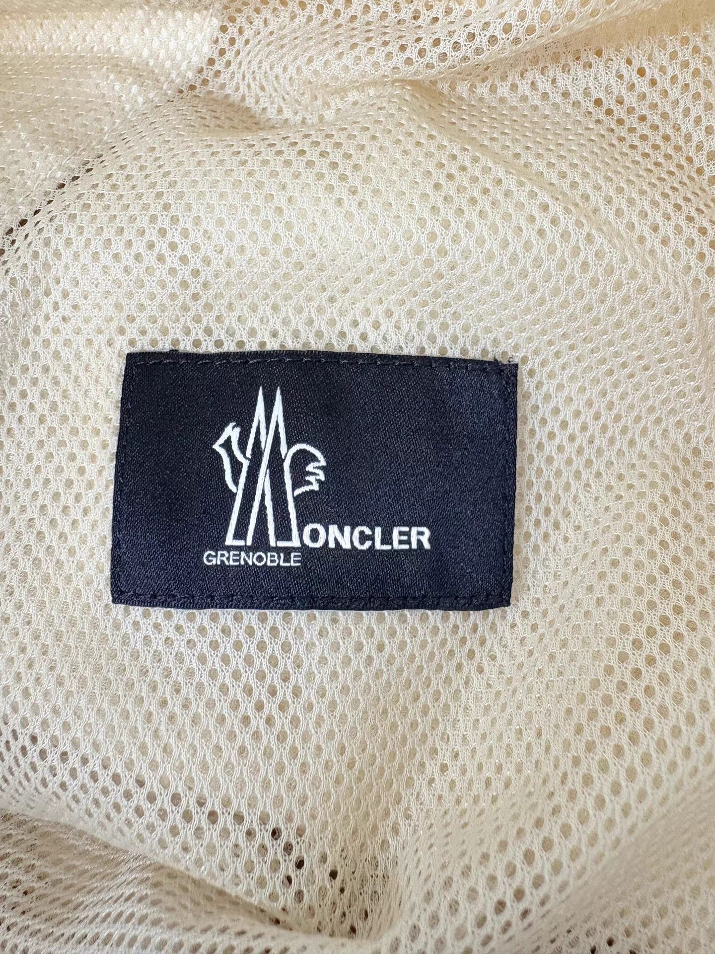 Moncler MONCLER New Beige Shorts Size US 33 - 5 Thumbnail