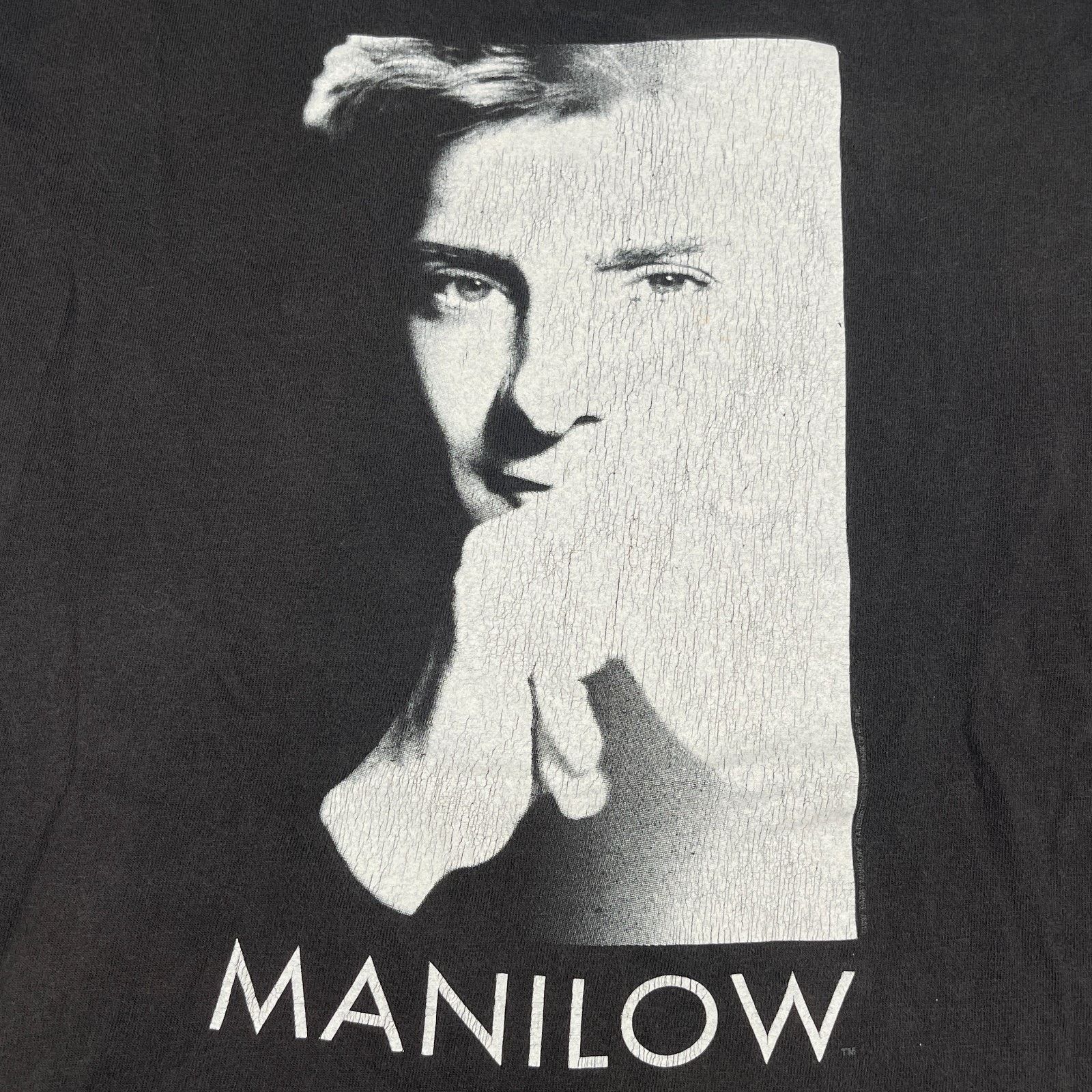 Vintage Vintage 1997 Barry Manilow Tour Of The Worlds Tee Size XL Size US XL / EU 56 / 4 - 2 Thumbnail