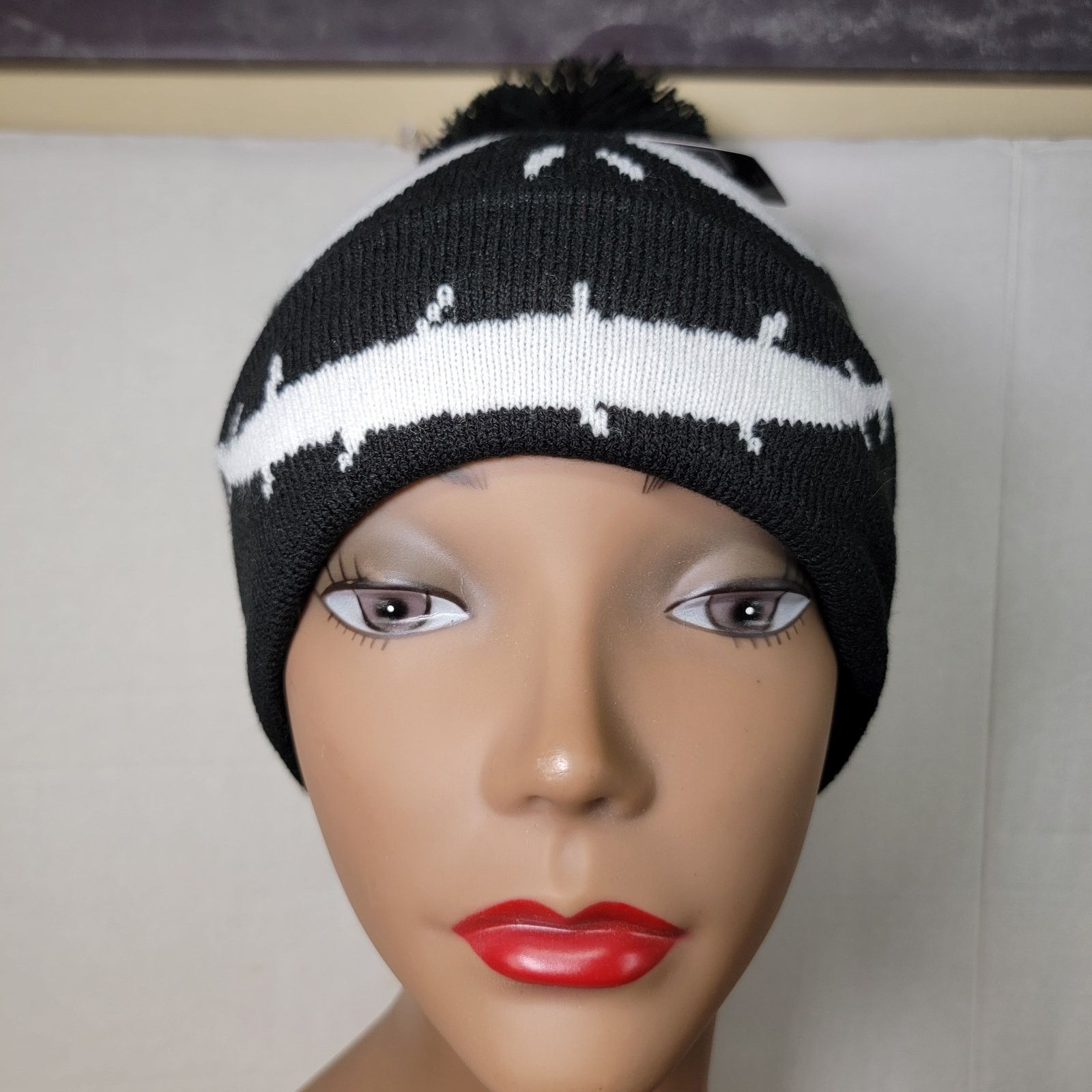 Disney Disney's Nightmare Before Christmas Knit Beanie - OS NWT Size ONE SIZE - 3 Thumbnail