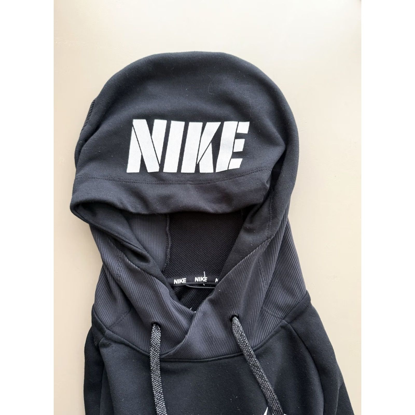 Nike Nike Hoodie Mens M Black Training Workout Gym Short Sleeved Size US M / EU 48-50 / 2 - 3 Thumbnail