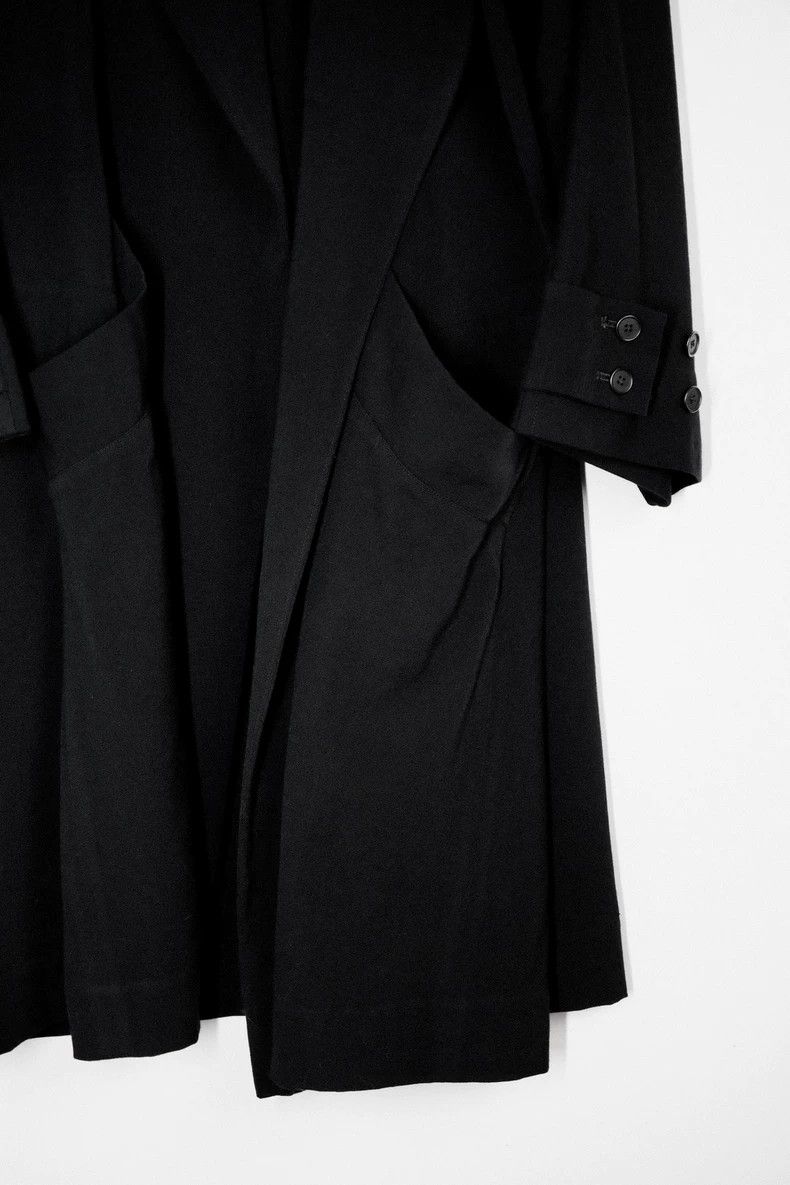 Yohji Yamamoto Yohji Yamamoto 70-80s archive deconstructed witch Cape tren Size ONE SIZE - 6 Thumbnail