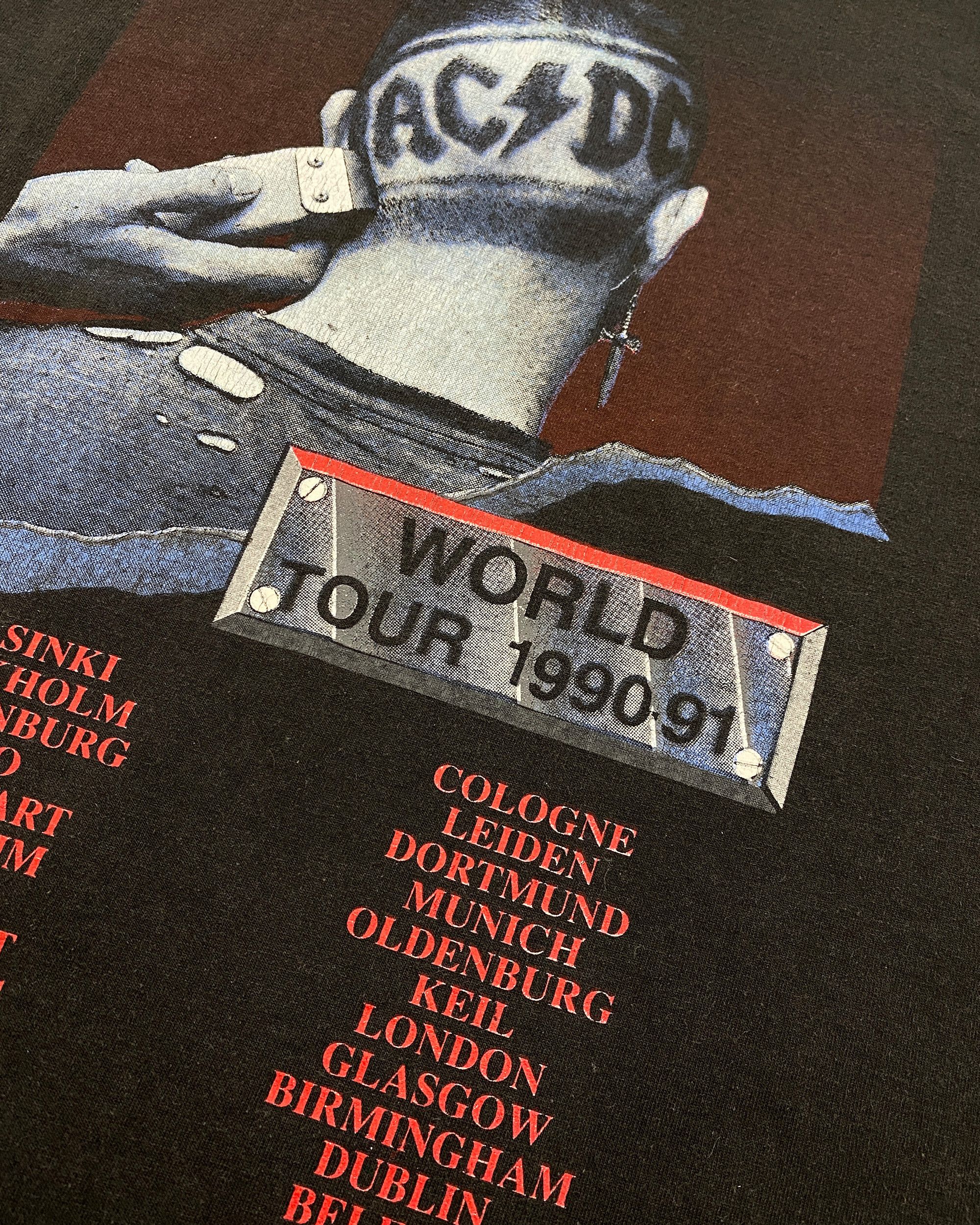 AC/DC × Vintage 1990-91 World Tour Band Single Stitched T-Shirt Faded Size US XL / EU 56 / 4 - 3 Thumbnail