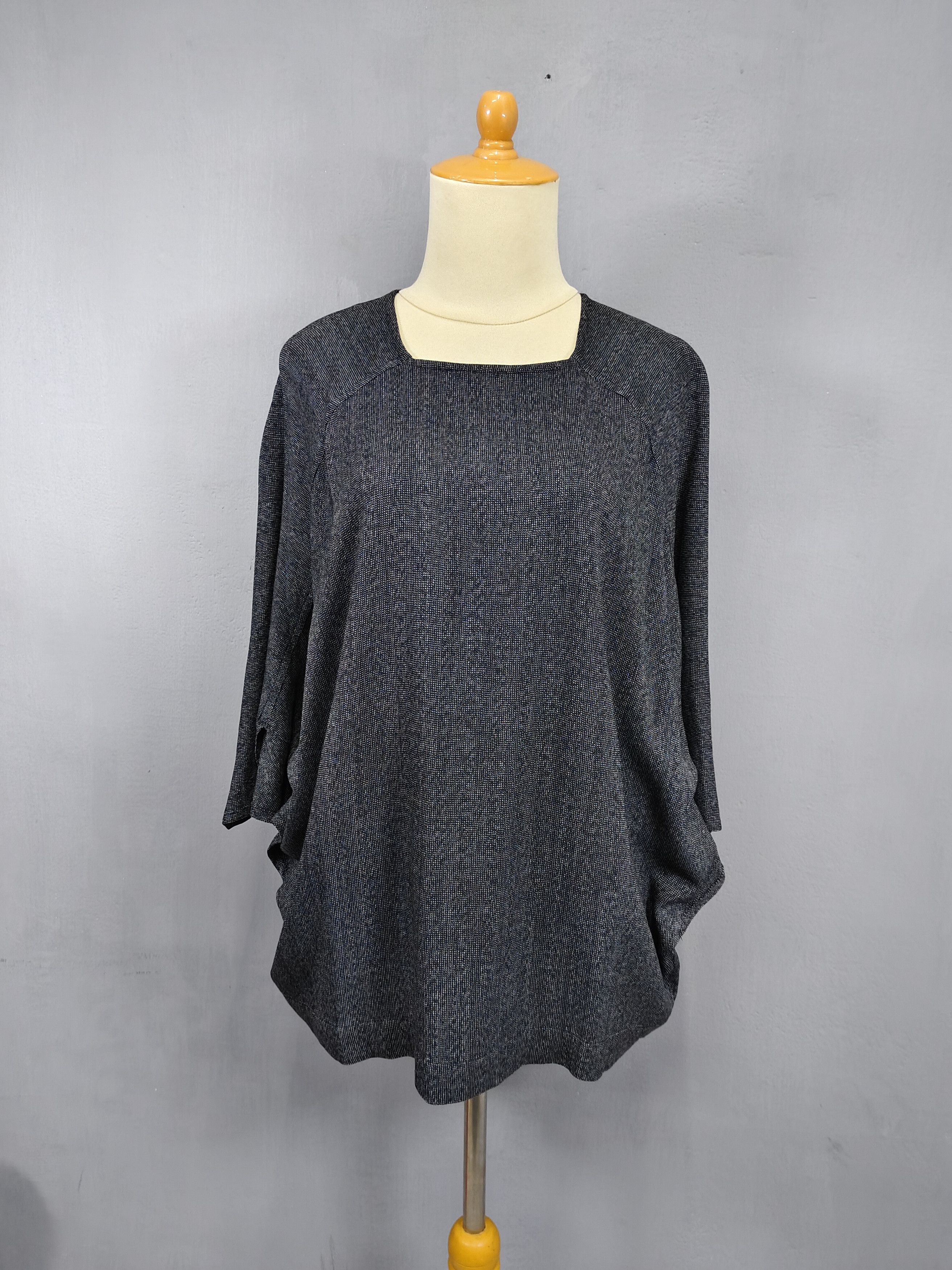 Comme des Garcons ARCHIVE📕90s CDG Oversized Batwing Dolman Rayon Top Size L / US 10 / IT 46 - 2 Thumbnail