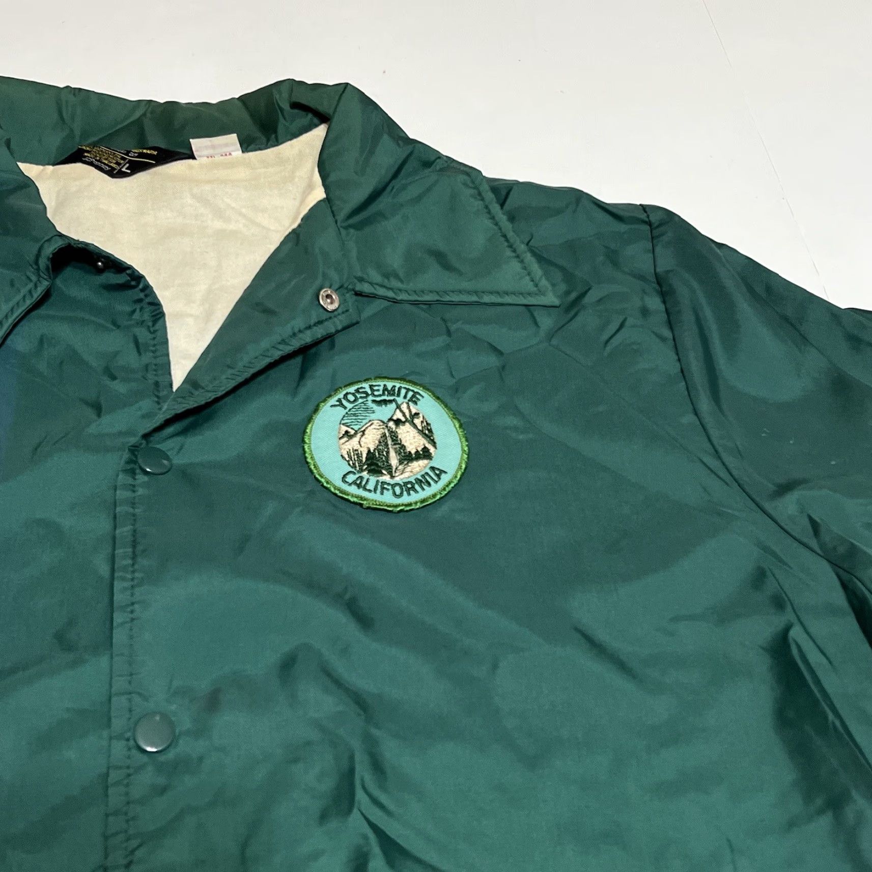JCPenney VINTAGE JC Penney Windbreaker Jacket Mens L Green Yosemite Stained Logo Casual Size US L / EU 52-54 / 3 - 2 Thumbnail