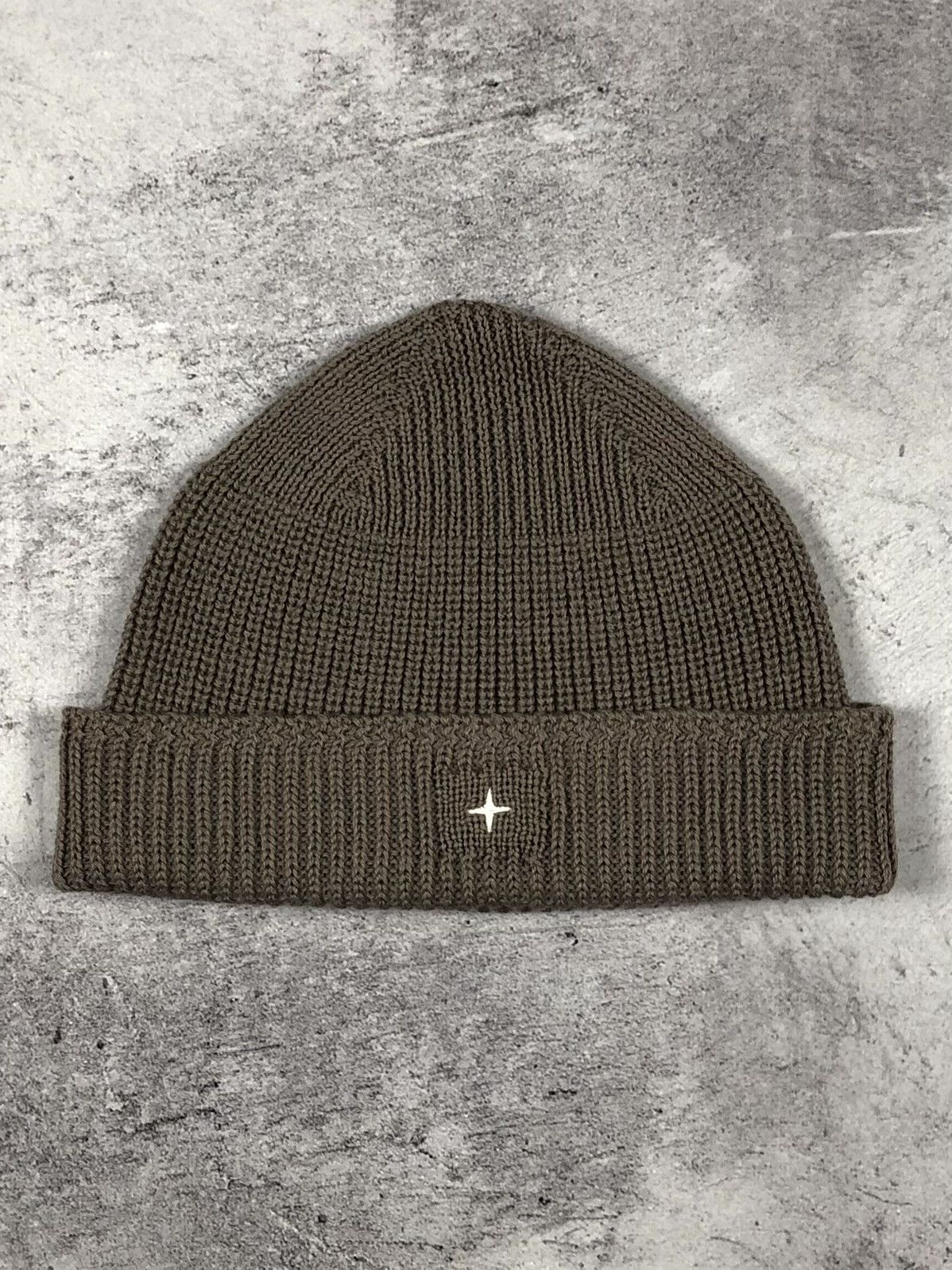 Stone Island Stone Island Cross Logo Khaki Beige Beanie Men’s Hat casual Size ONE SIZE - 1 Thumbnail
