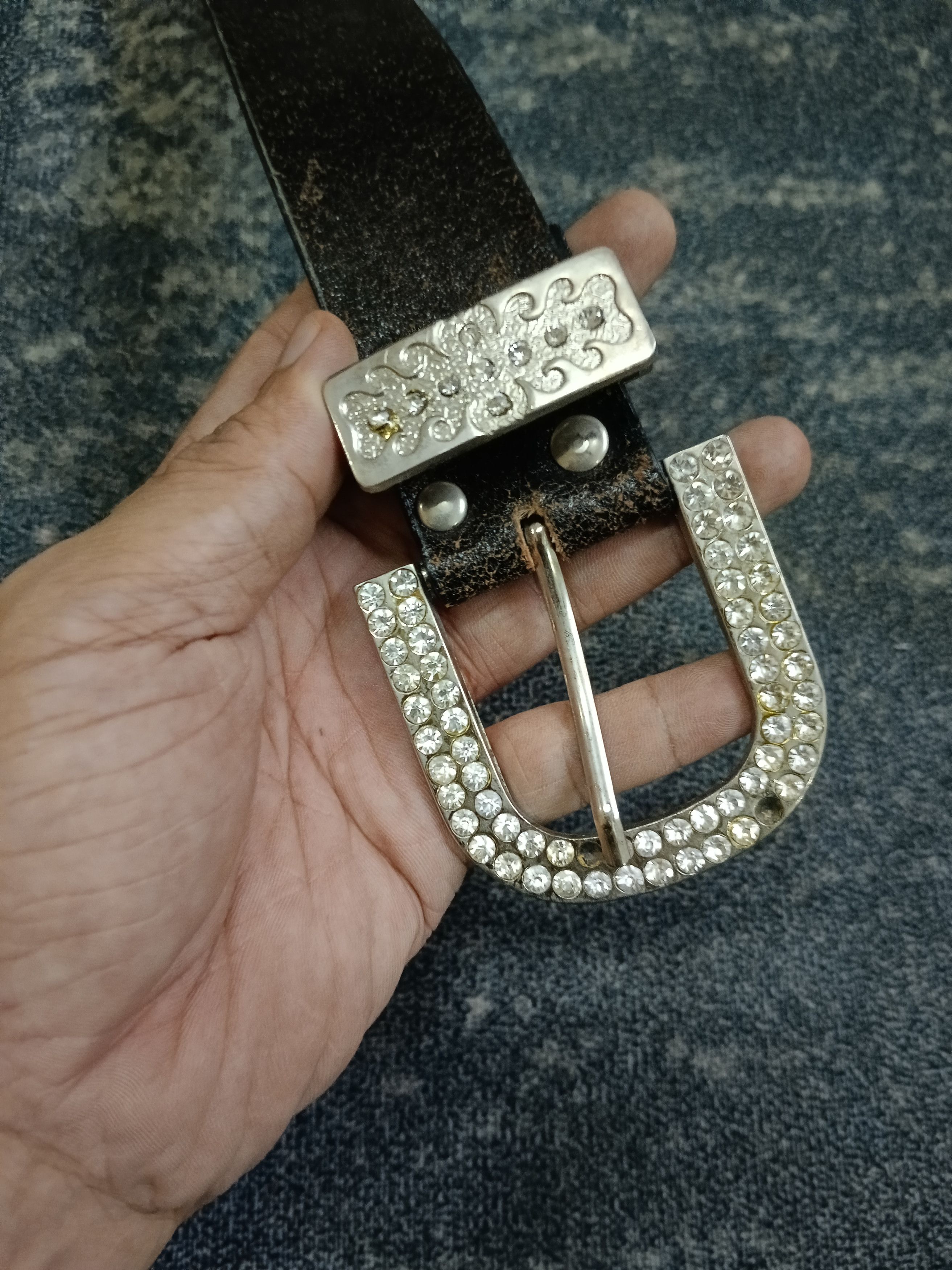 If Six Was Nine × Leather SICK LEATHER UNBRAND STUDDED SWAROSKI SKULL CROSSBONE BELT Size ONE SIZE - 5 Thumbnail
