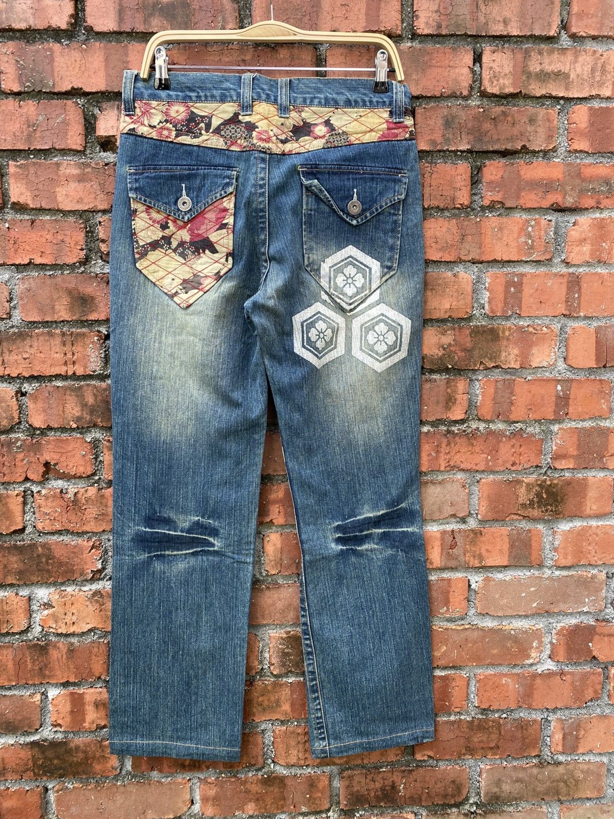 Japanese Brand W33x30 kura kuri japanese brand souvenier jeans Size US 33 - 2 Thumbnail