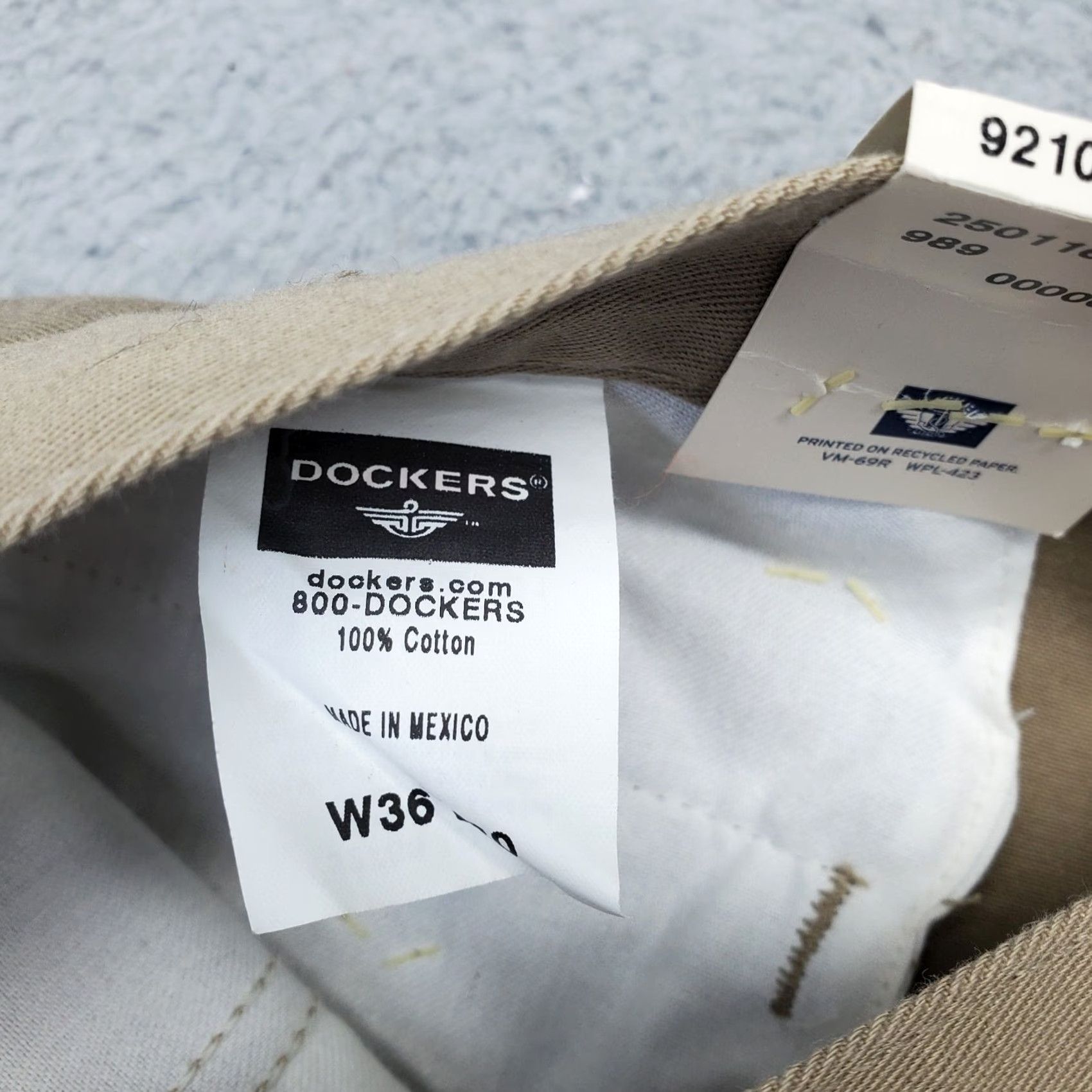 Dockers Dockers Khakis Pants Mens 36x30 Tan Stretch Classic Fit Pleated No Wrinkle Twill Shirt Size US 36 / EU 52 - 6 Thumbnail