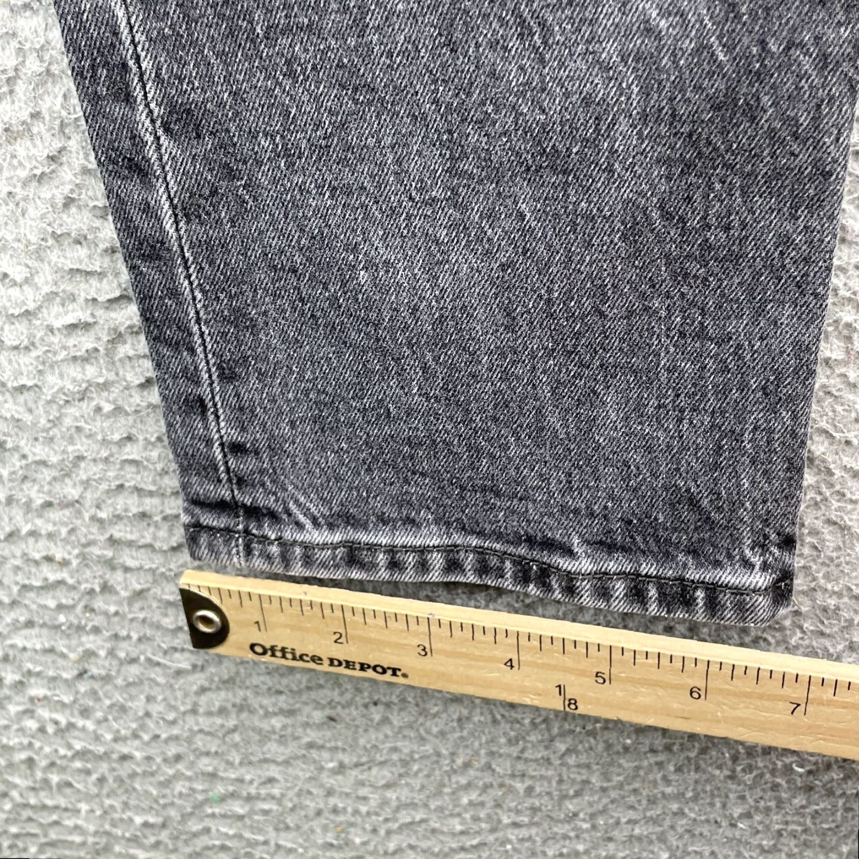 Levi's 501 Jeans Women’s 27x28 Black Denim Straight Fit Mid Rise Button Fly Vintage Style Grunge 90s Y2K Skater Streetwear Mens? Women’s