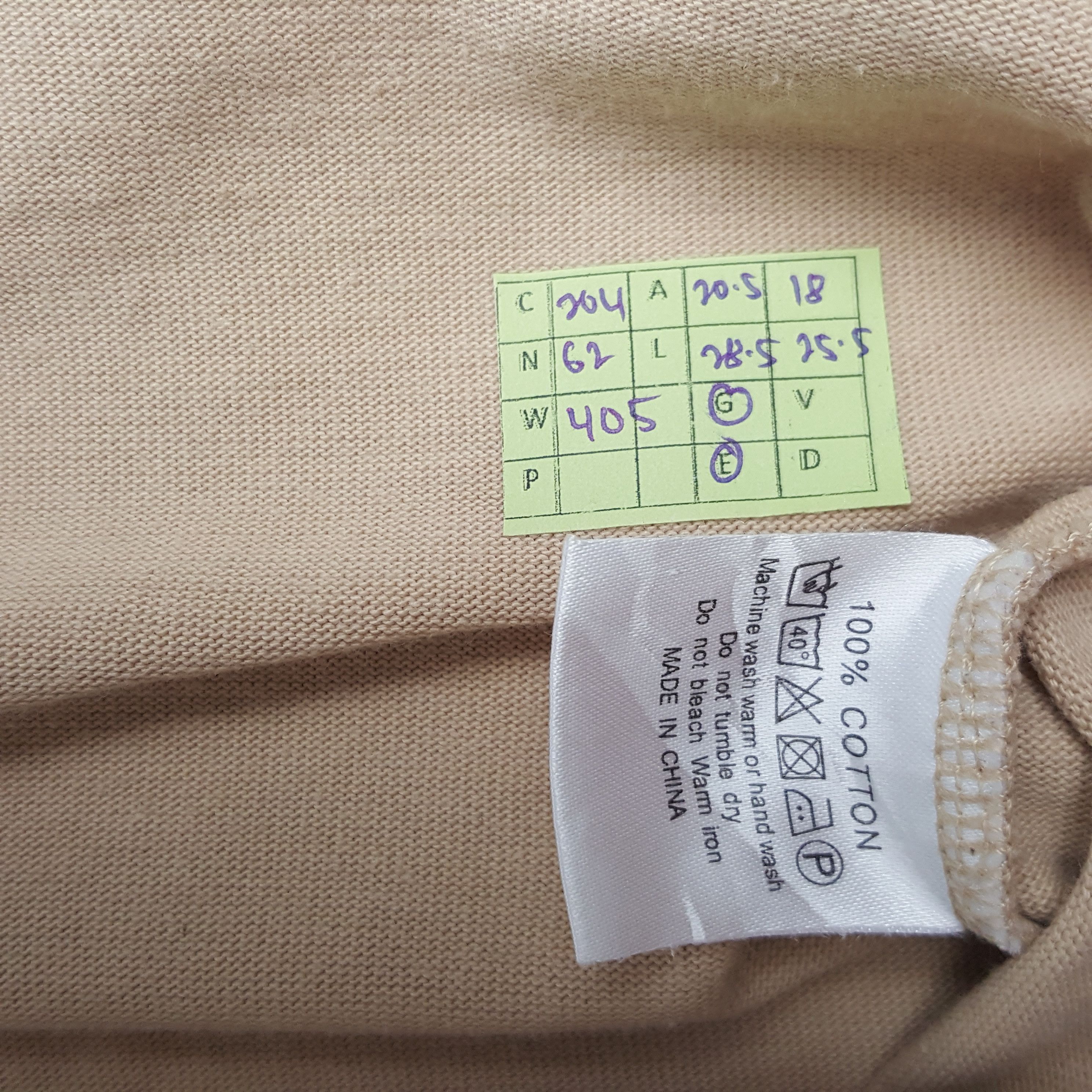 Burberry × Vintage Vintage Burberry London Nova Check Tshirt Size US M / EU 48-50 / 2 - 7 Thumbnail