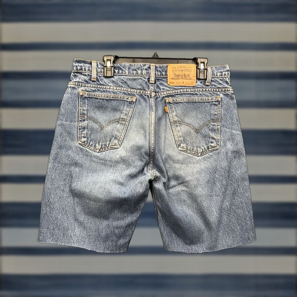 Levi's VINTAGE Levi's 505 Jean Shorts Mens 36 Blue Medium Wash Bermuda 5-Pocket Denim Casual 90s Mens Size US 36 / EU 52 - 1 Thumbnail