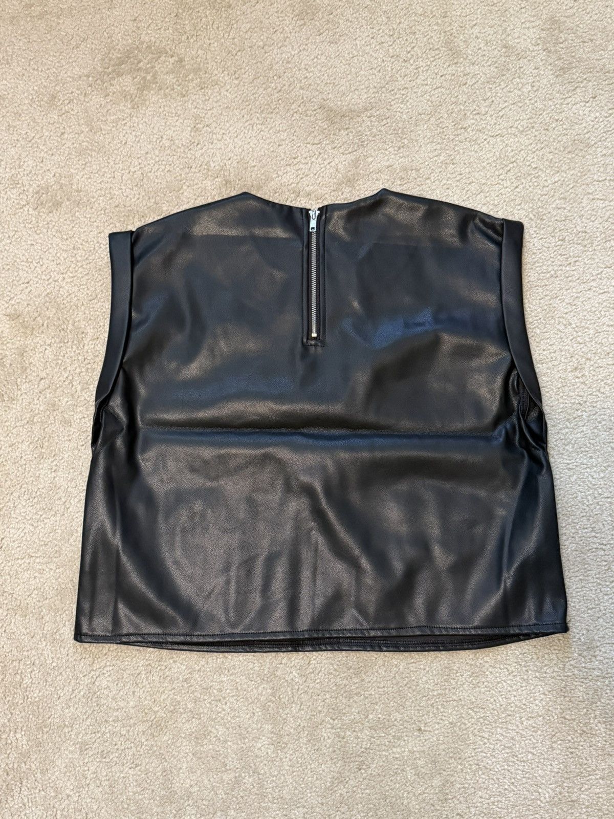 Forever 21 Forever 21 Black Faux Leather Sleeveless Top Size Large Size L / US 10 / IT 46 - 5 Thumbnail