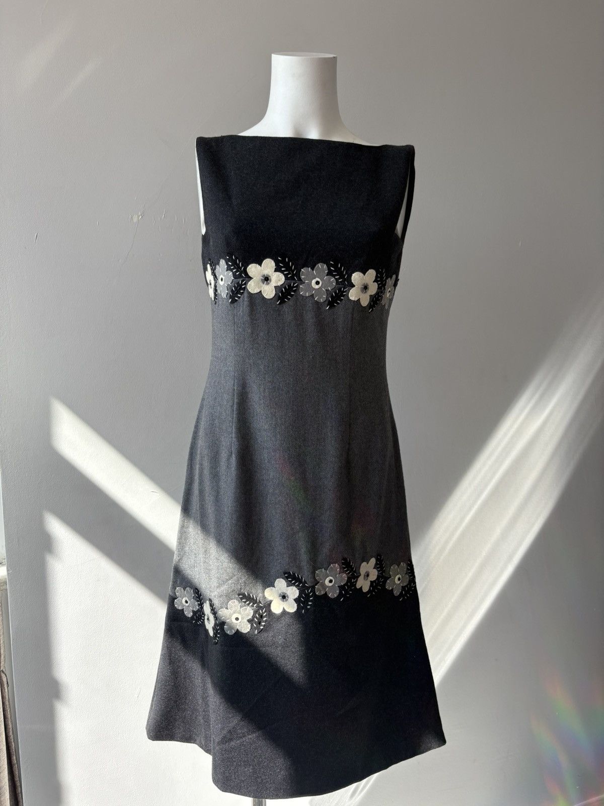 Moschino Moschino dress Size XL / US 12-14 / IT 48-50 - 4 Thumbnail