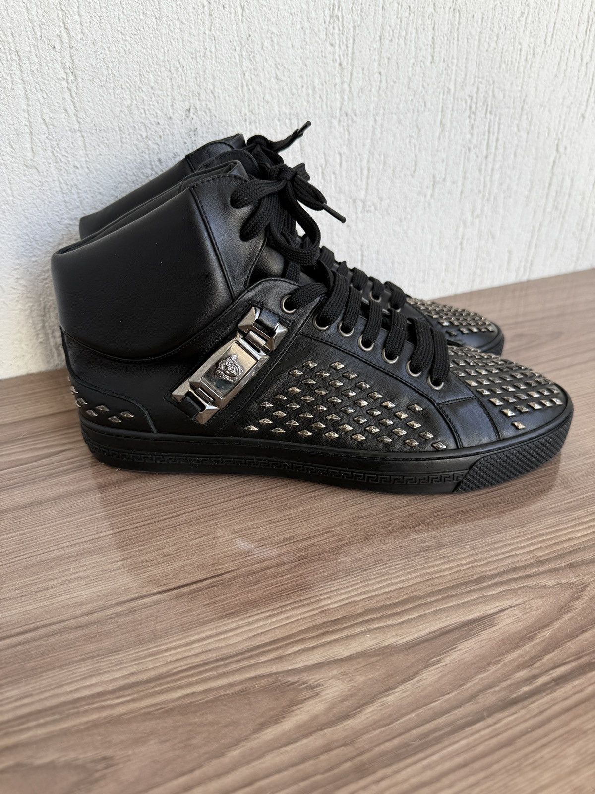 Versace Studded medusa trainers🔥🔥like tyson,🕷️ Size US 7.5 / EU 40-41 - 3 Thumbnail