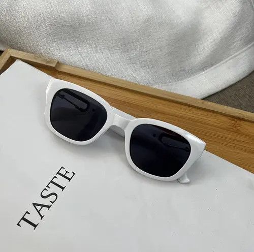 Designer × Vintage Vintage square frame sunglasses Size ONE SIZE - 1 Thumbnail