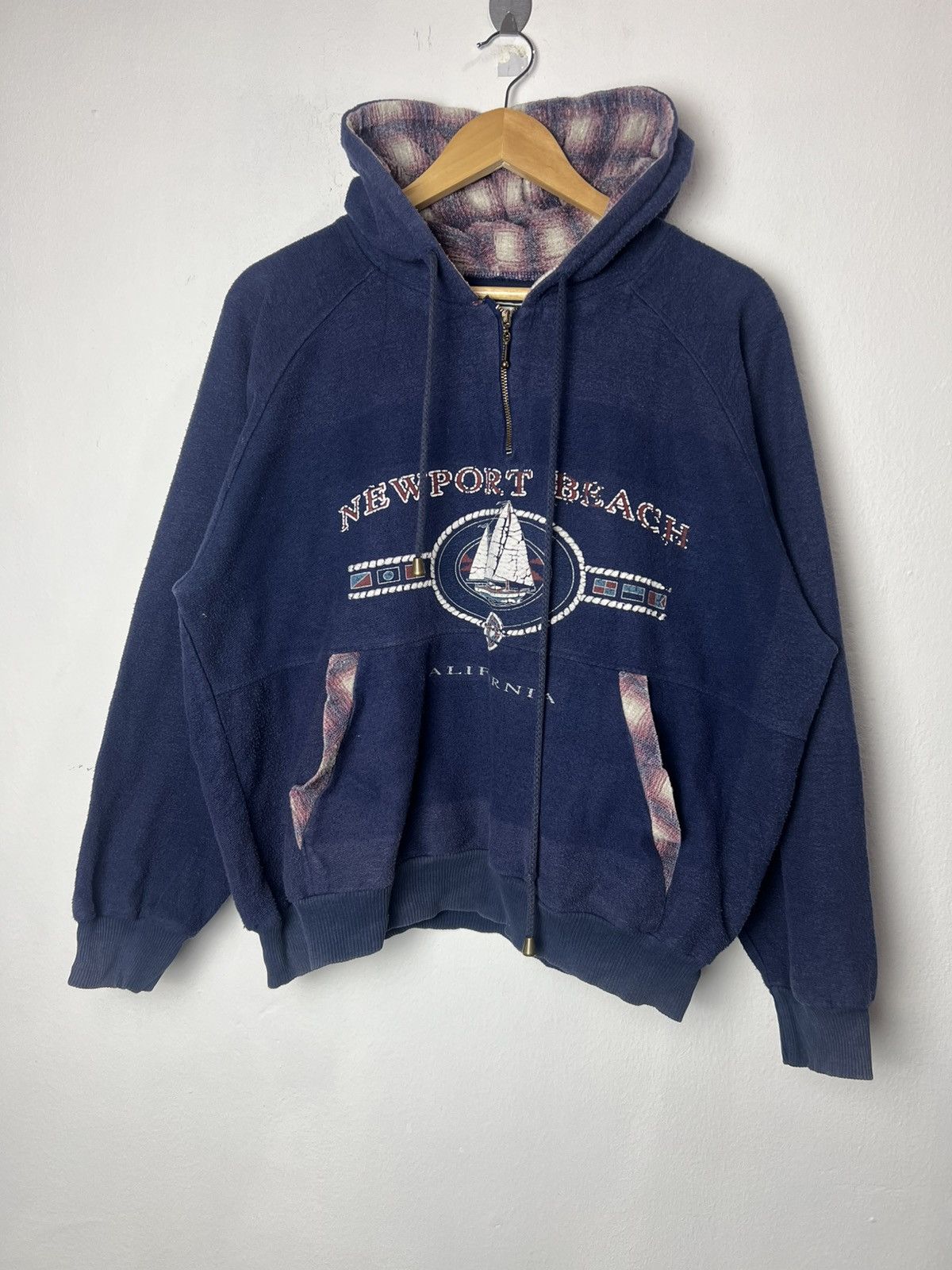 Vintage Vintage New Port Beach by Diport USA Hoodie Size US L / EU 52-54 / 3 - 1 Thumbnail