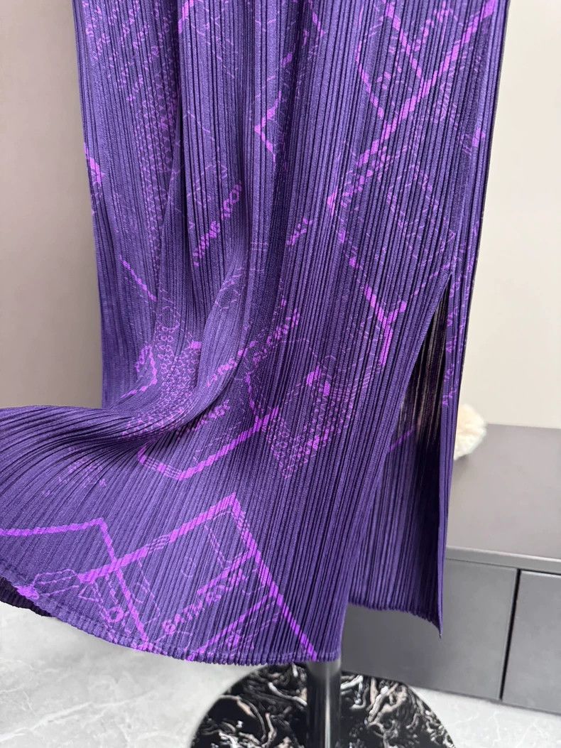 Issey Miyake Issey Miyake size:3 Purple dress with a floor plan of a me Size S / US 4 / IT 40 - 3 Thumbnail
