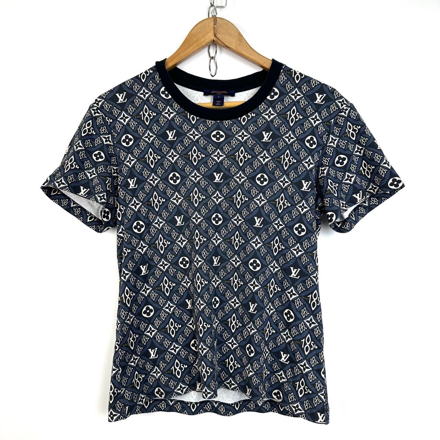 Louis Vuitton Louis Vuitton 1854 Logo Print Short Sleeve Size US S / EU 44-46 / 1 - 1 Thumbnail