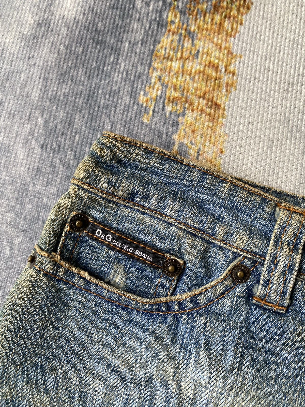 Dolce & Gabbana Vintage 90’s Dolce & Gabbana Distressed Midi Skirt Size 25" / US 0 / IT 36 - 17 Thumbnail