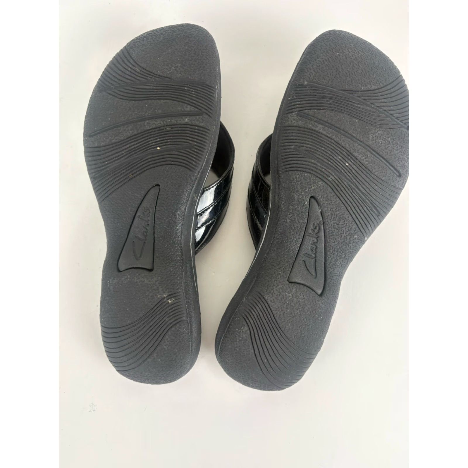 Clarks **Cloudsteppers By Clarks Black Glossy Faux Leather Women's Shoes Size 8** User: Cloudsteppers By Clarks Black Glossy Faux Leather Women's Size 8 Size US 8 / IT 38 - 7 Thumbnail
